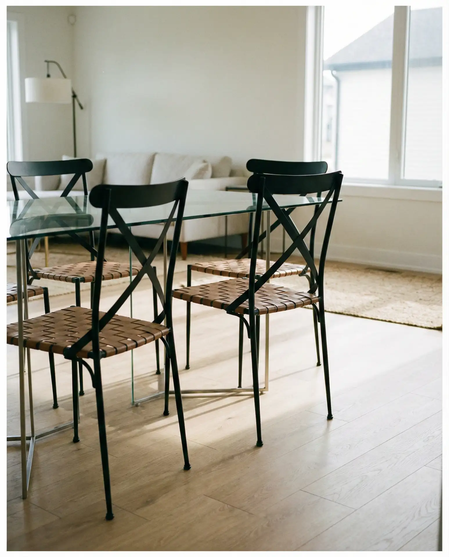 Airy Designs with Open Backs and Light Frames 1