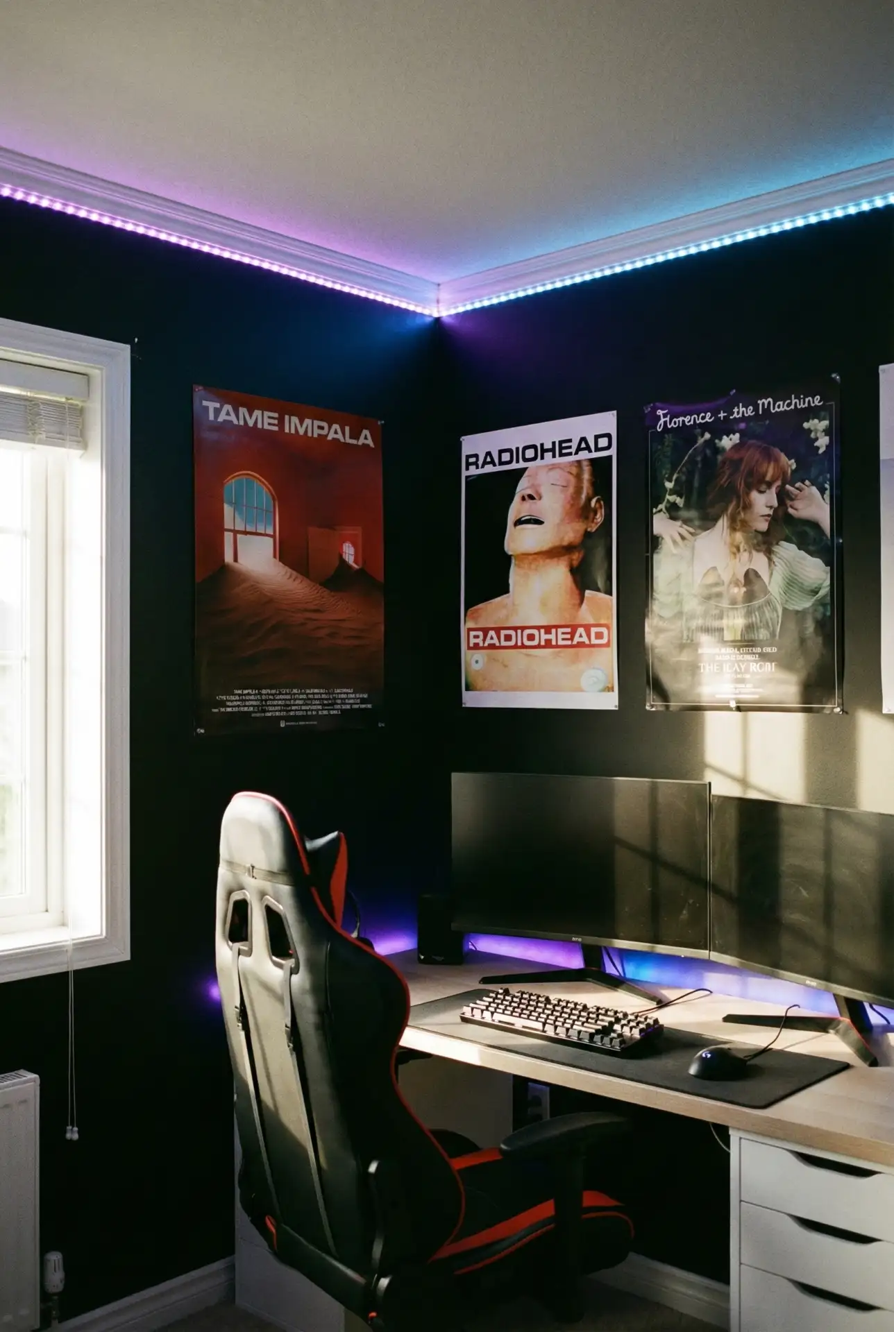 Black Bedroom for Teens 2