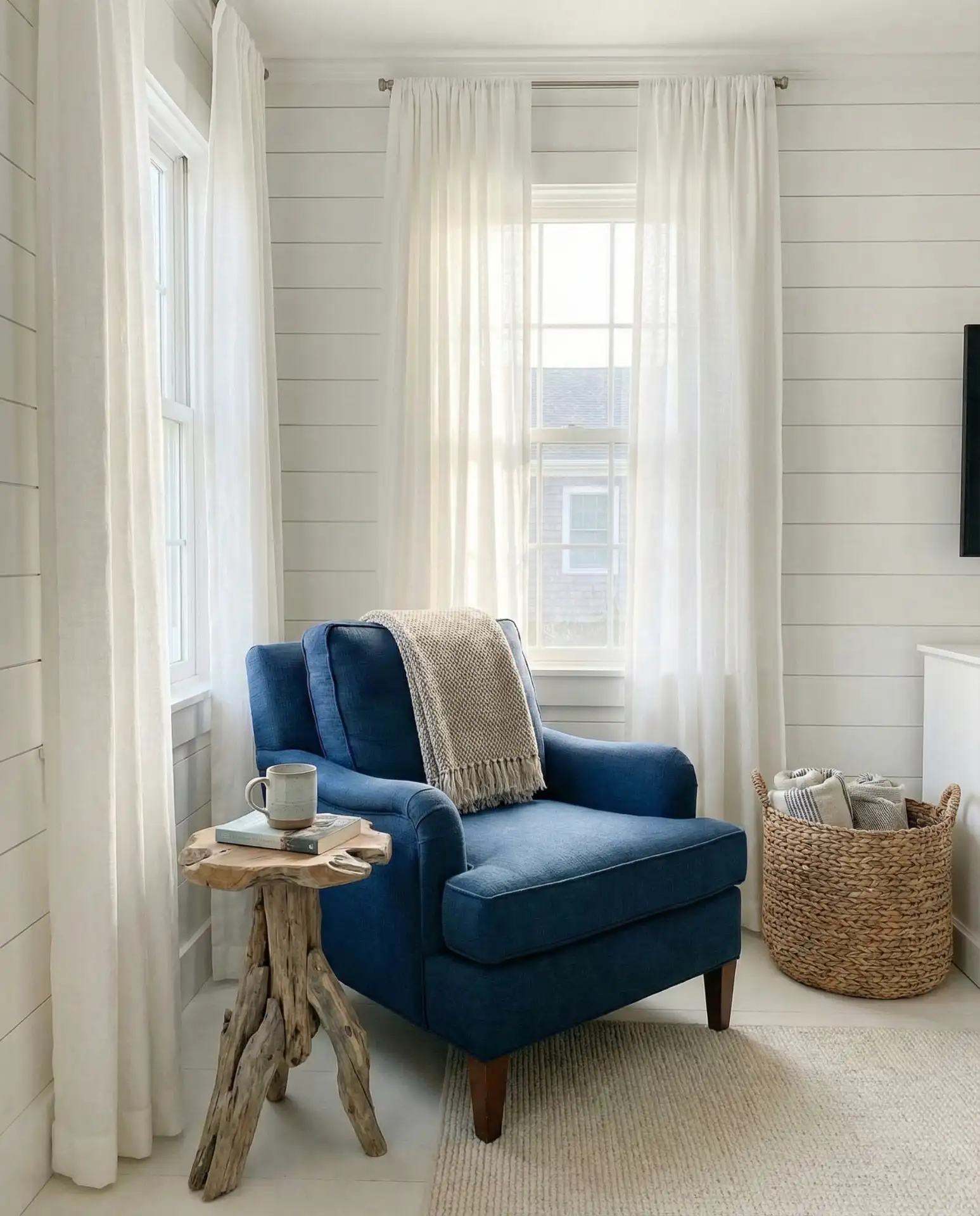 Blue Cottage Living Room with Coastal Calm 2