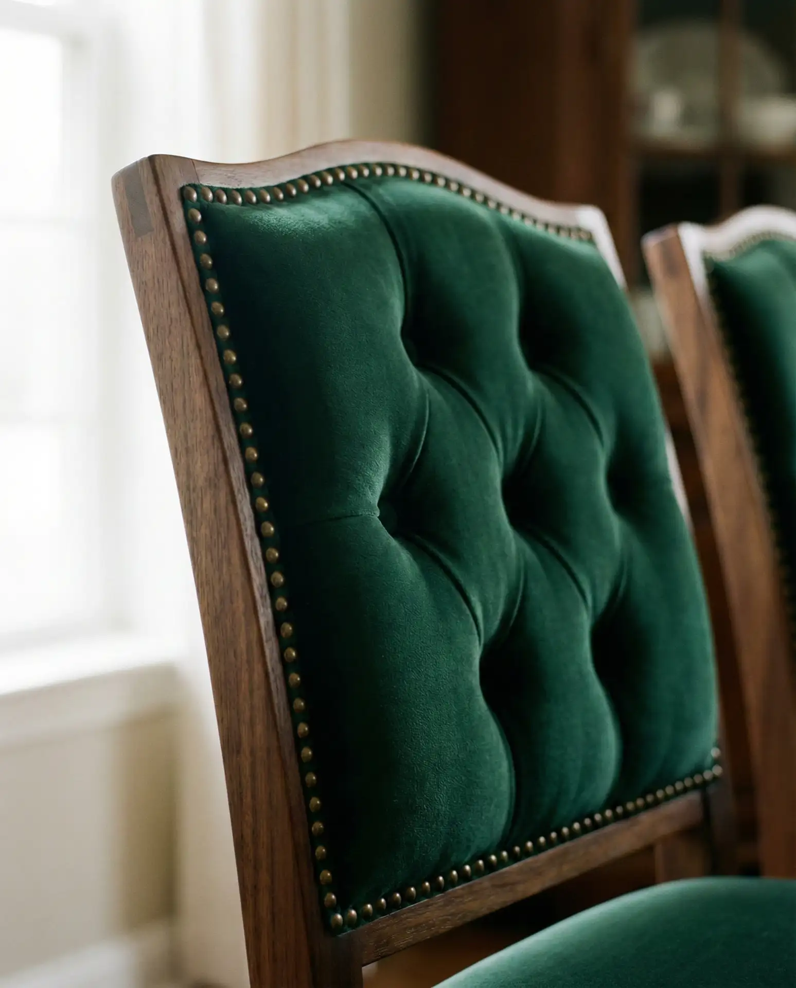 Luxurious Details in Everyday Dining Chairs 2
