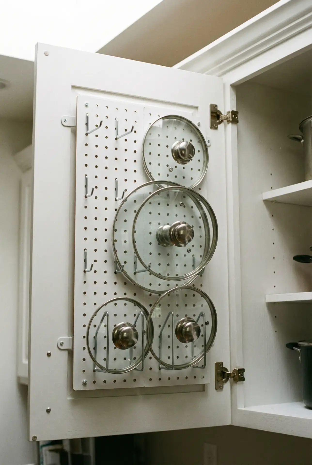 Pegboard Inserts for Pot and Pan Lids 1