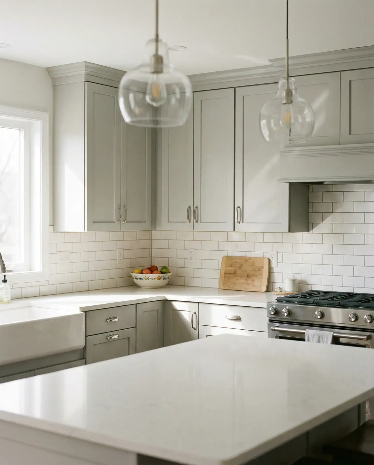 Transitional Style Blending Classic and Modern 1