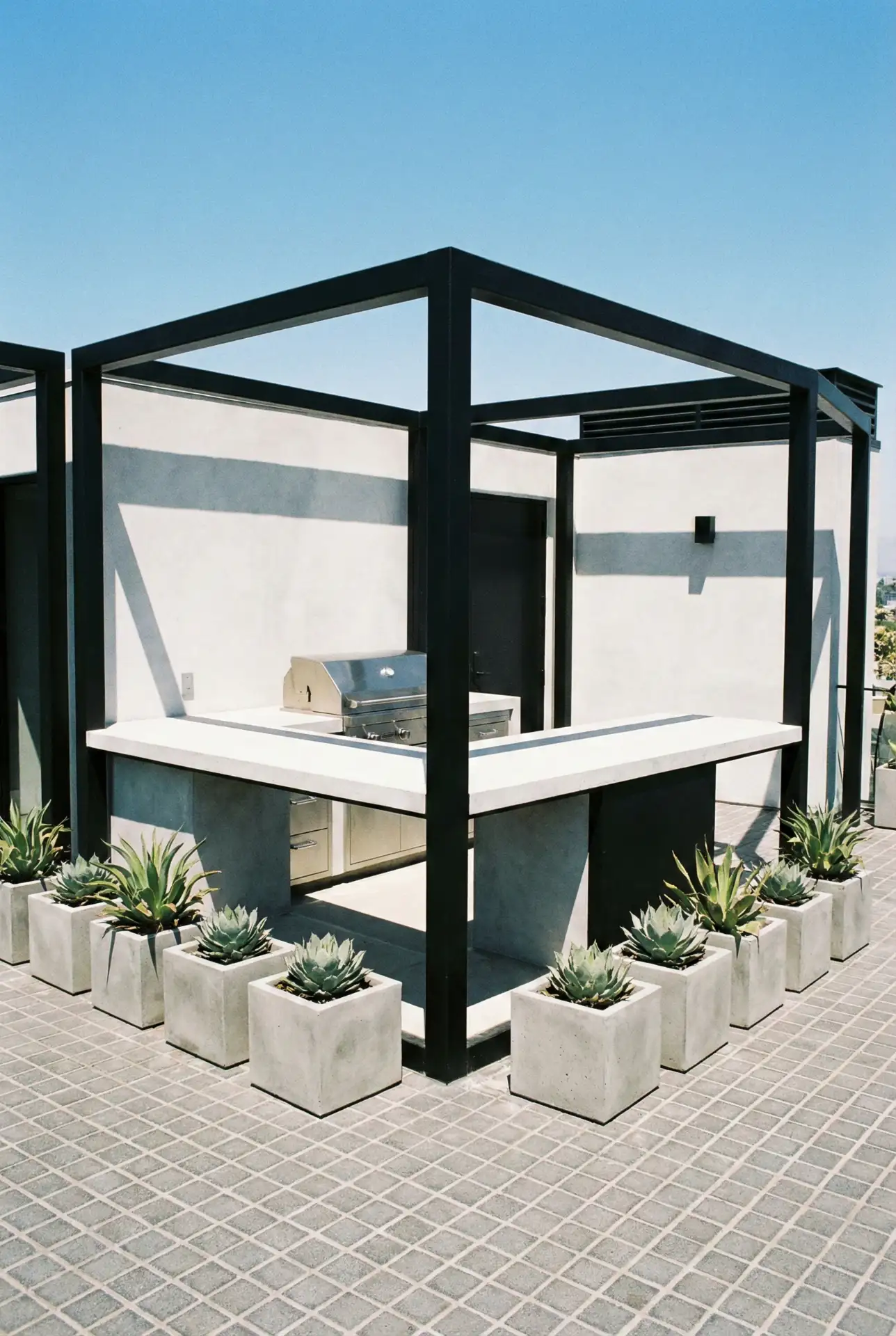 Bloxburg-Inspired Modern Geometric Kitchen 2