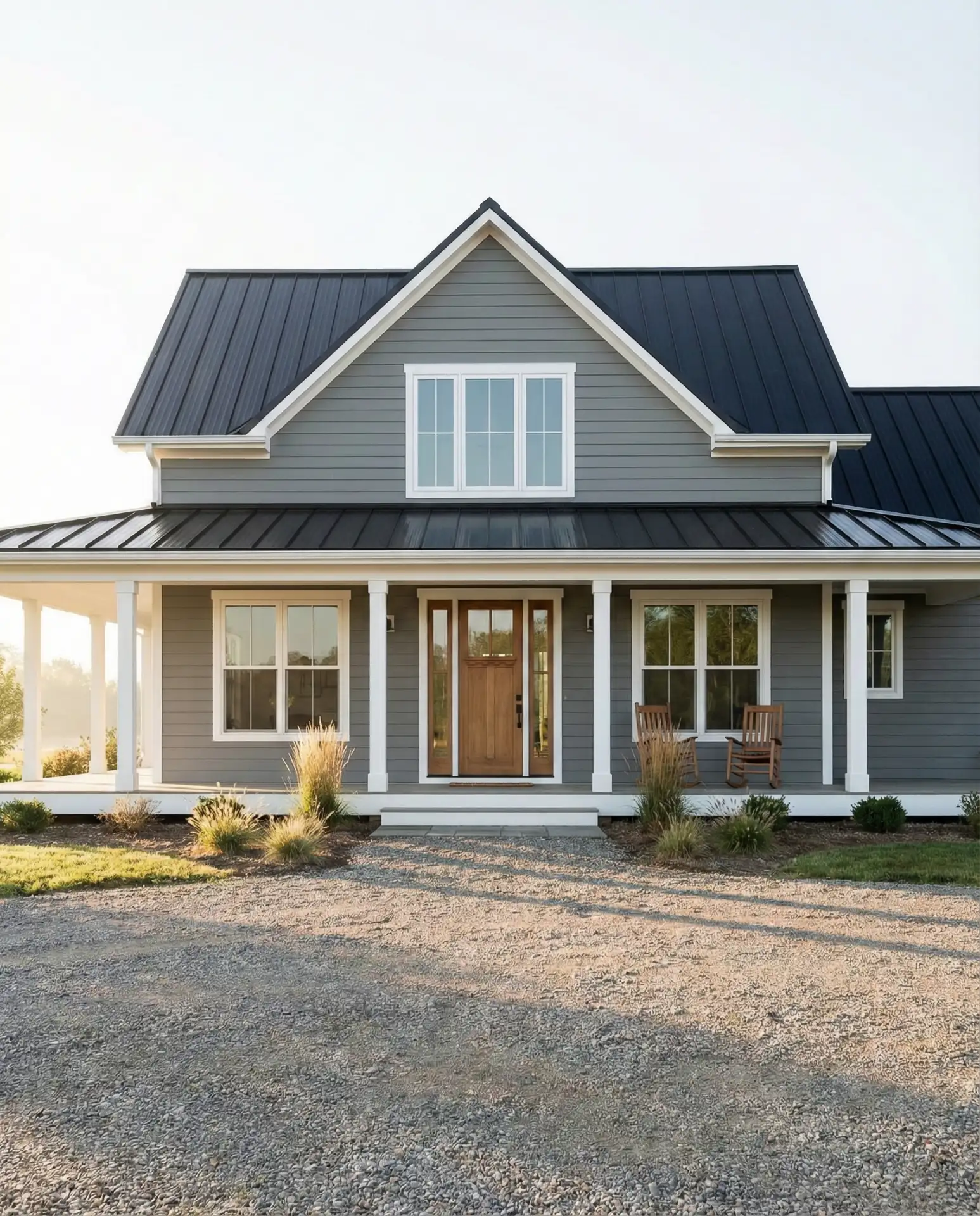 Bloxburg-Inspired Symmetrical Farmhouse 1