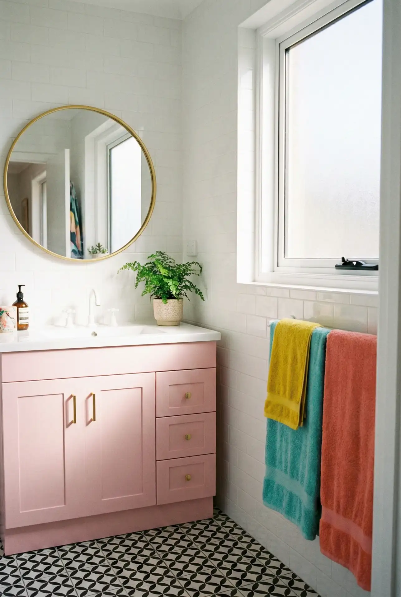 Luxury Master Bath in White 1