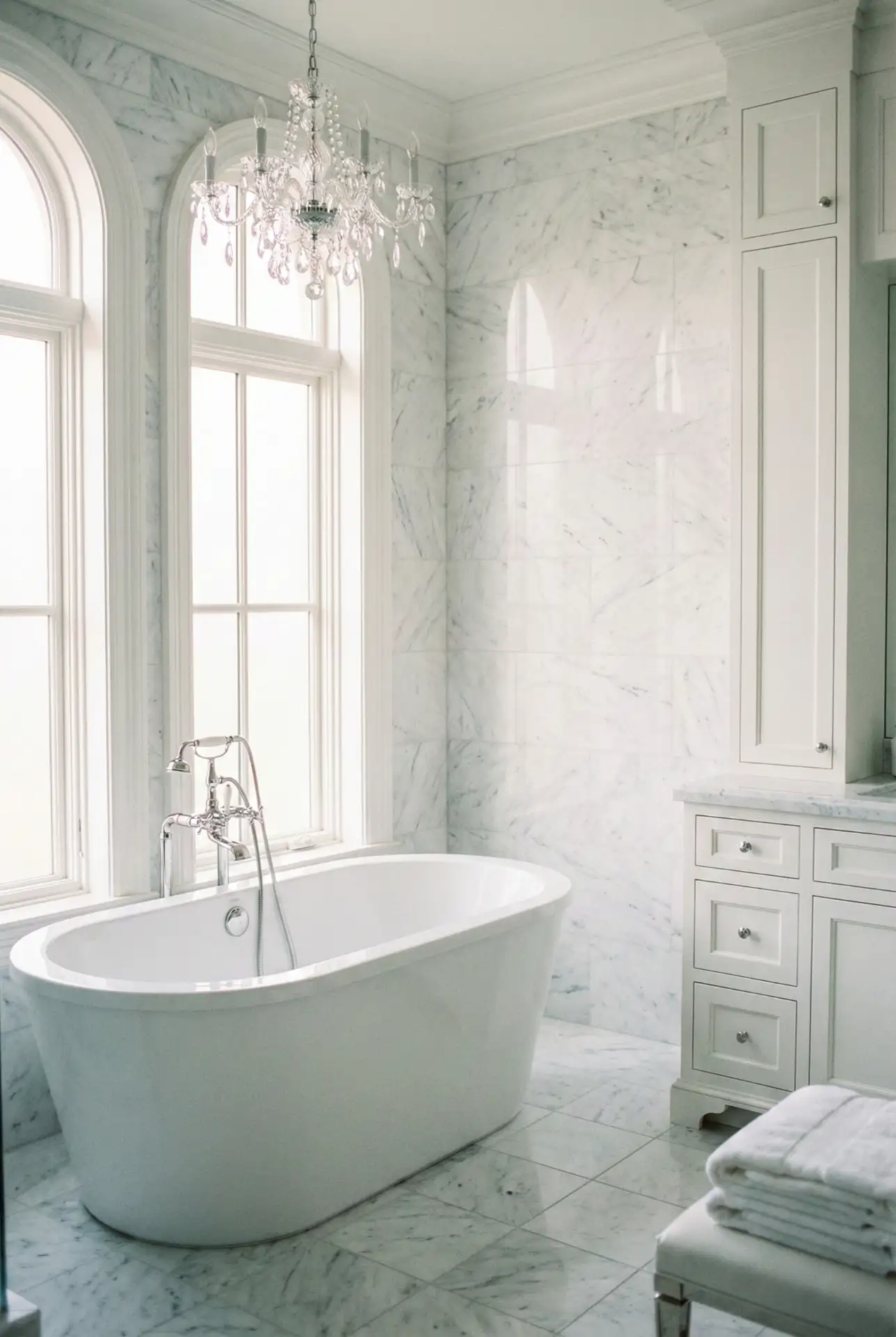 Luxury Master Bath in White 2