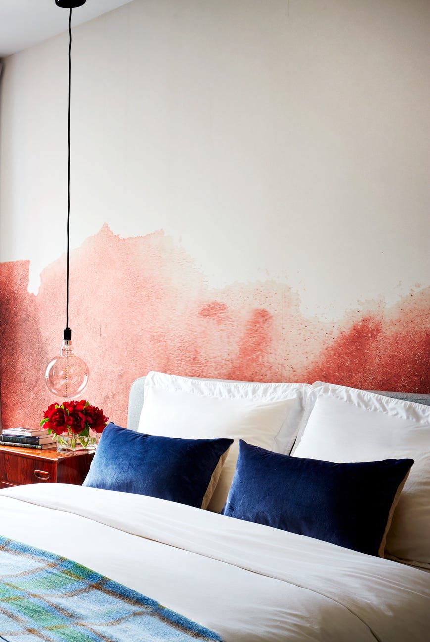 15 Daring Red Bedrooms You'll Love