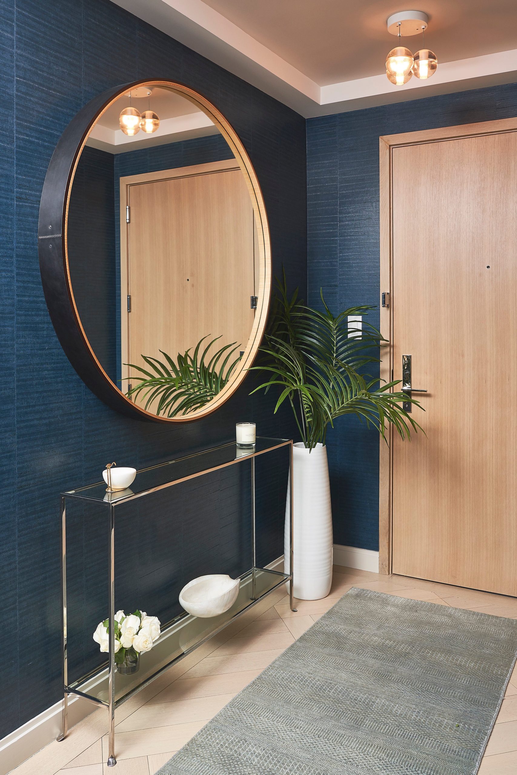 24 Wallpapered Foyers For a Gorgeous Home Entrance