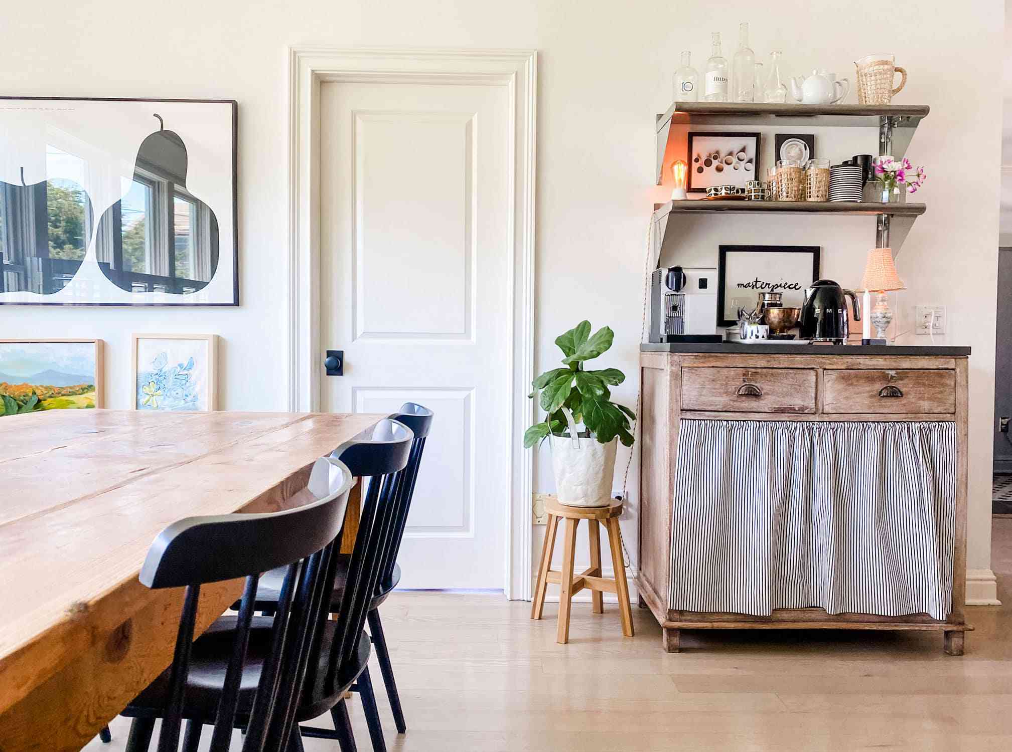 26 DIY Storage Ideas to Organize a Small Space for Less