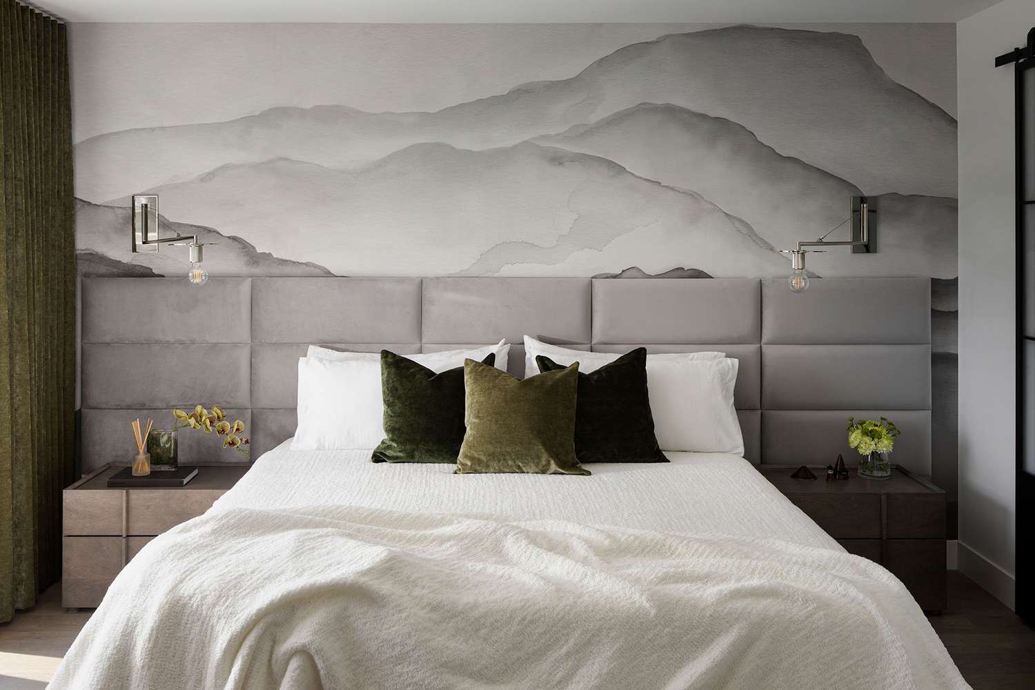 32 Timeless Gray and White Bedroom Ideas for a Well-Curated Space