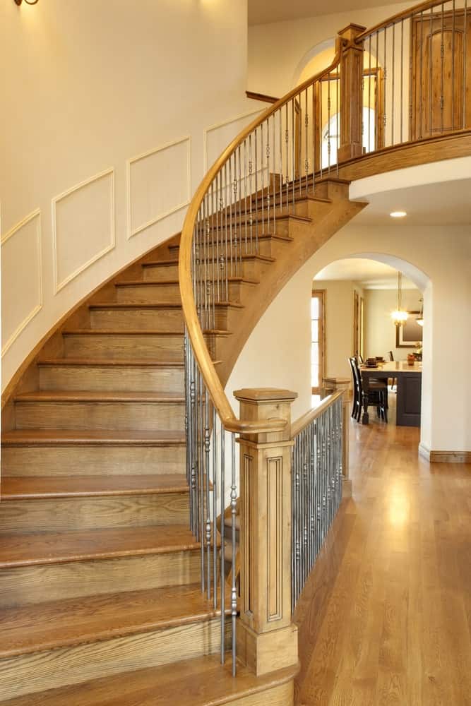40 Curved Staircase Ideas (Photos) – Home Stratosphere