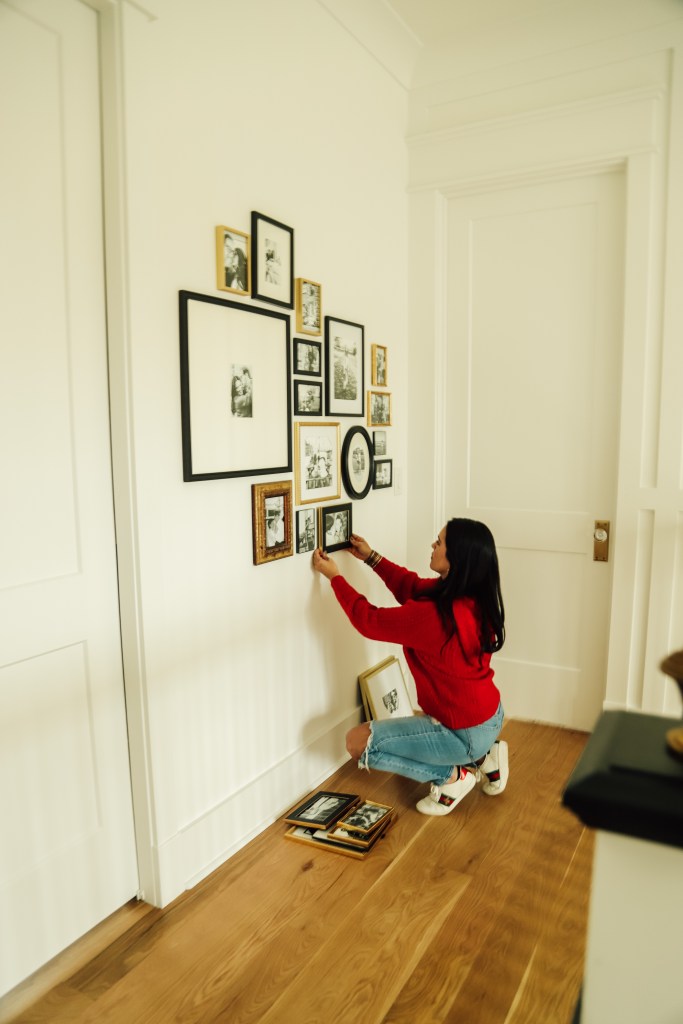5 Tips for Hanging a Collected Family Photo Gallery Wall