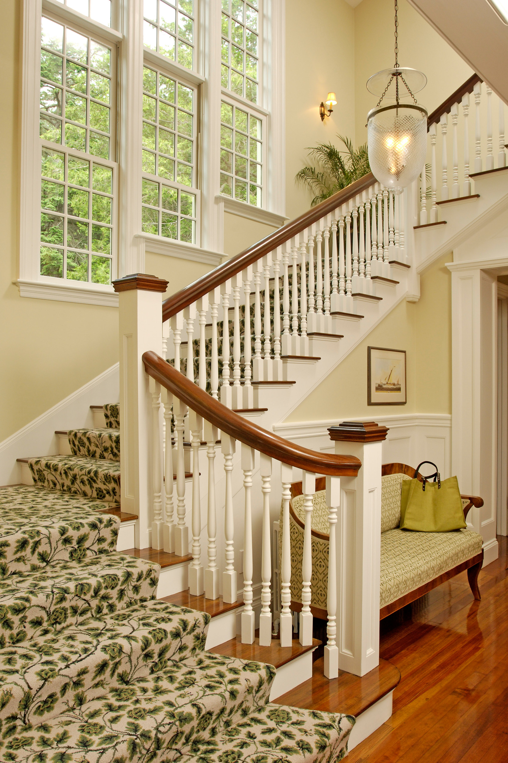 75 Beautiful Carpeted Staircase Pictures & Ideas | Houzz