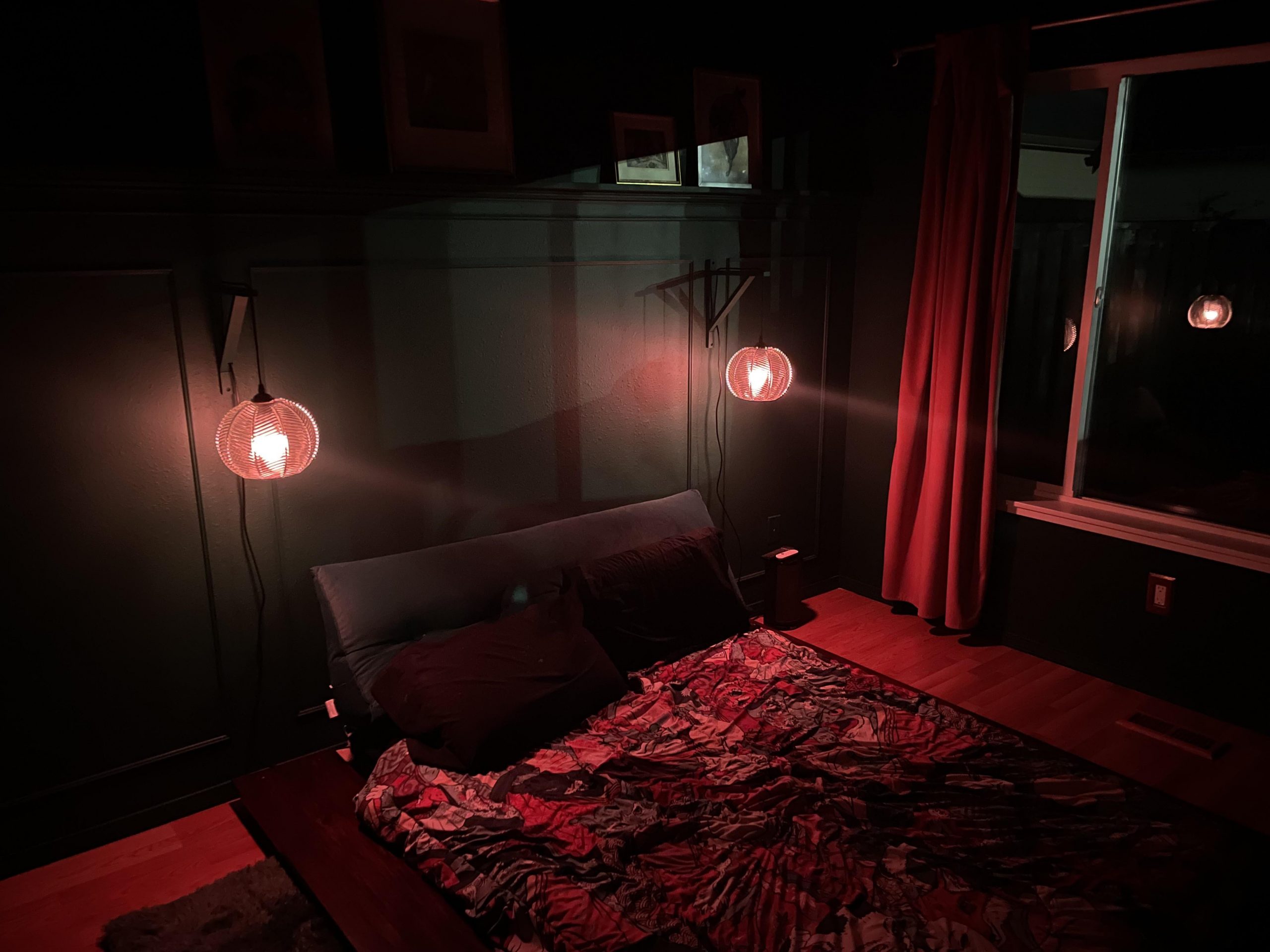 Show me your moody forest bedrooms :)) : r/femalelivingspace