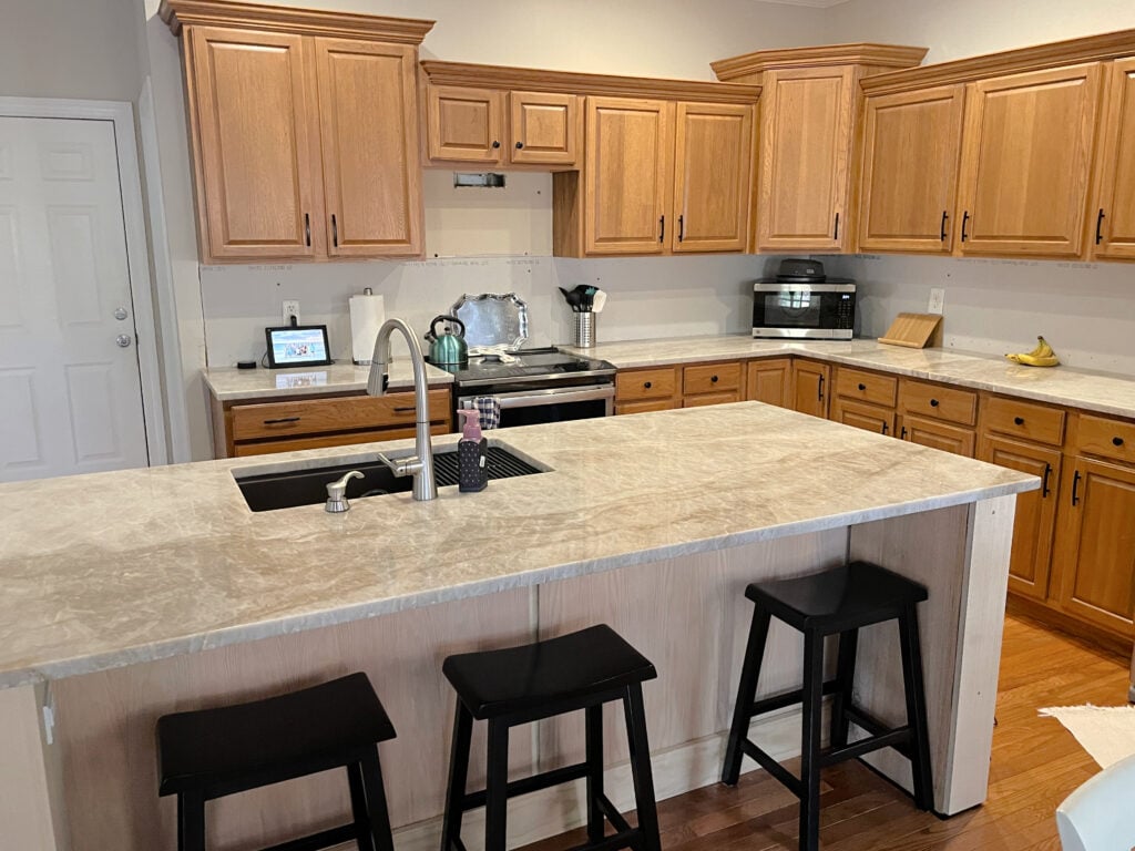 The 13 Best Warm Quartz Countertops (2026) -