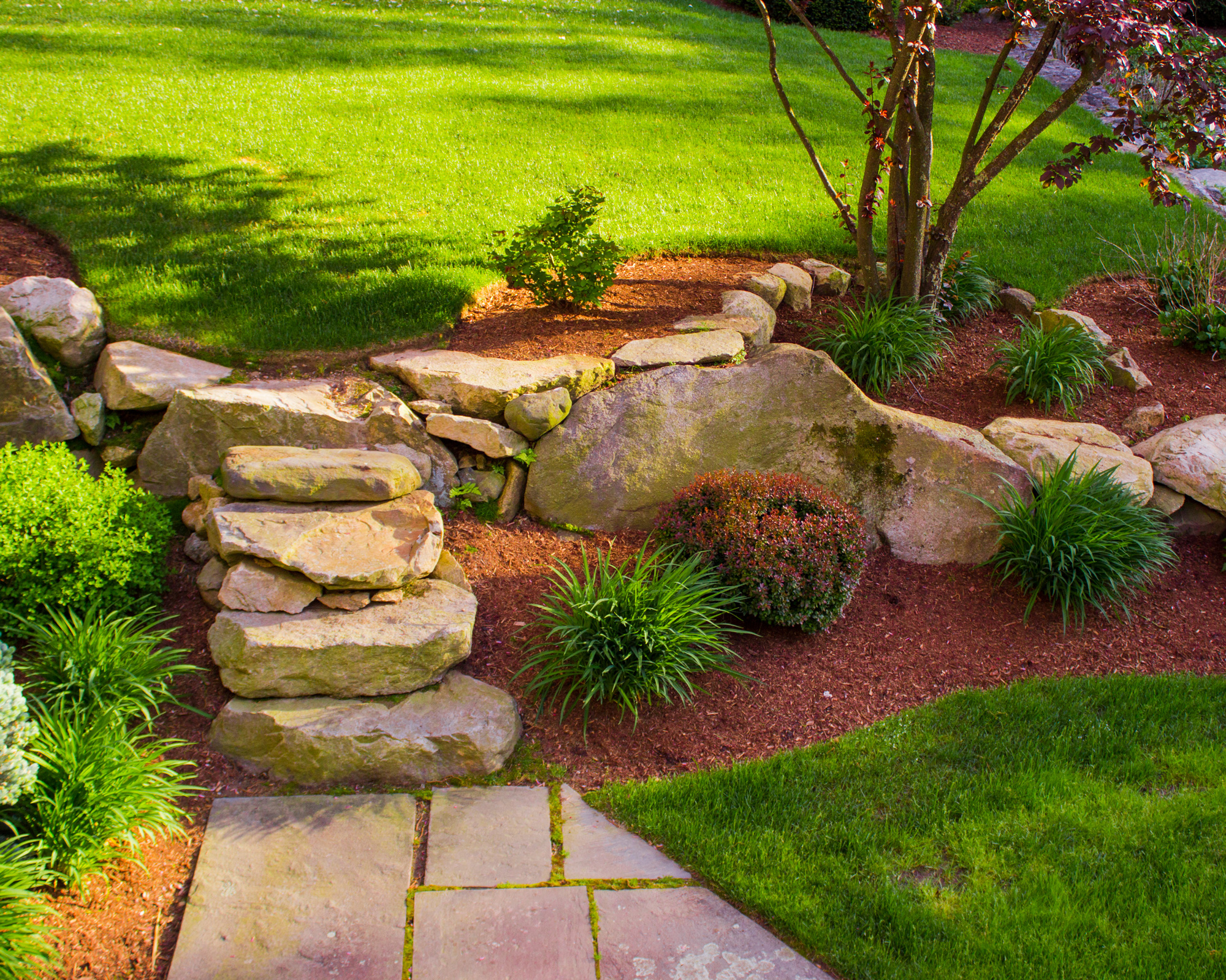 10 budget front yard landscaping ideas | Real Homes