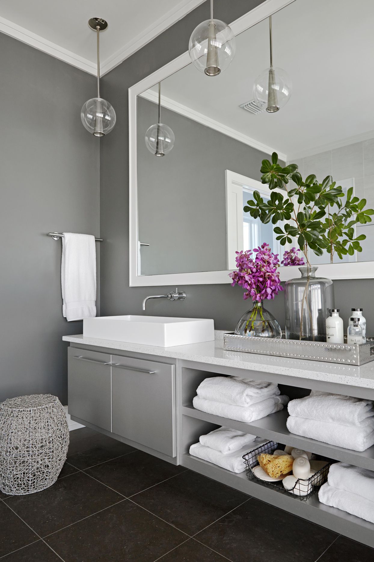 12 Chic Minimalist Bathroom Ideas for a Clean, Updated Look
