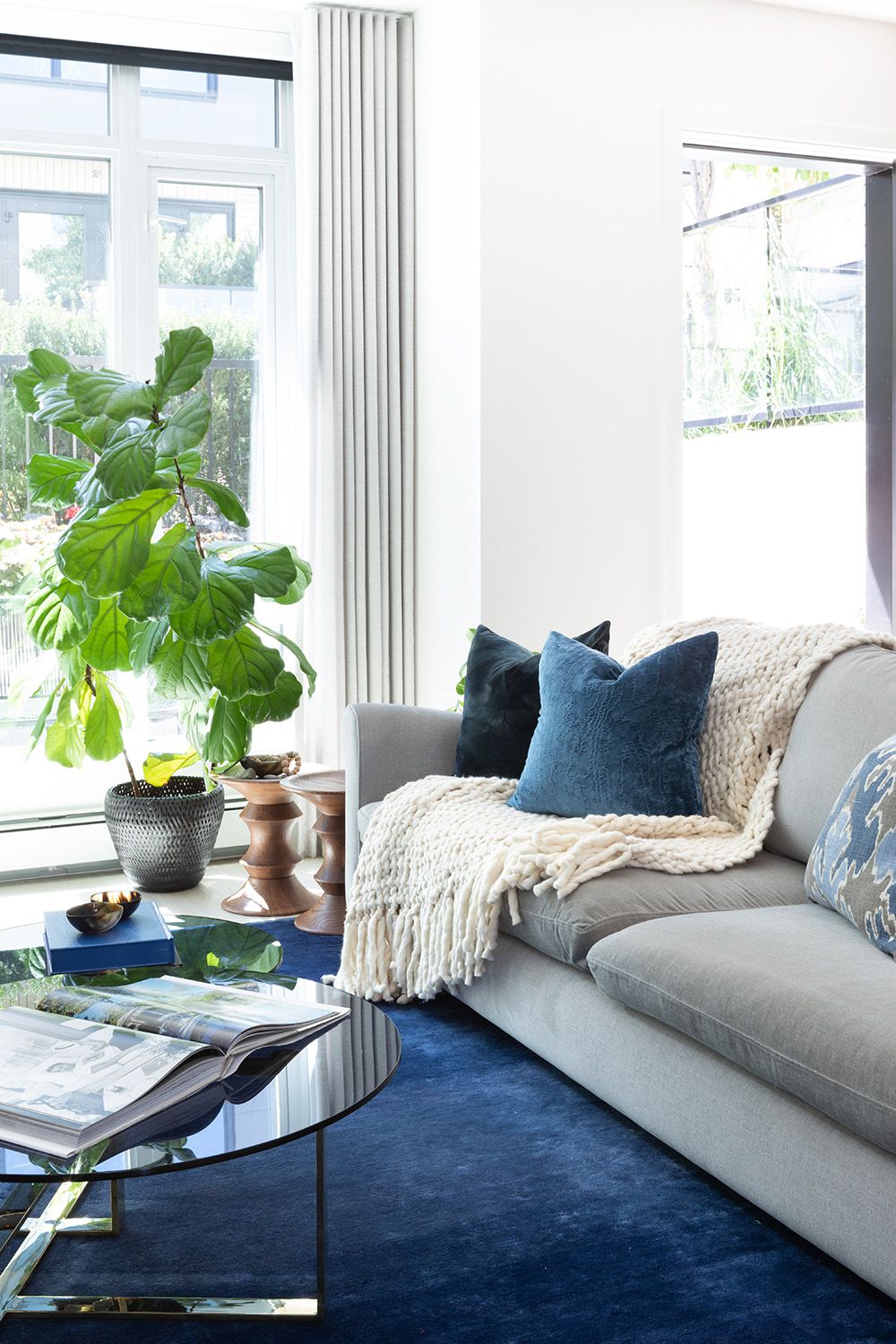 13 Ways to Decorate With Blue in the Living Room
