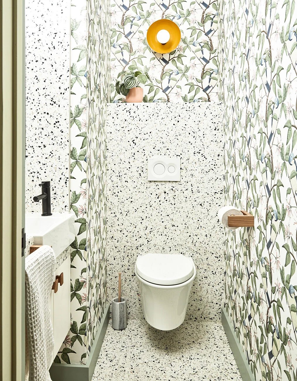 14 Small Bathroom Ideas That Make a Statement Even In a Tiny Space