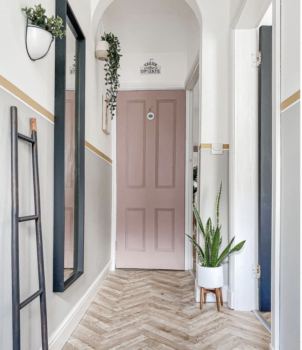 19 Hallway Decor Ideas For Wall-To-Wall Style