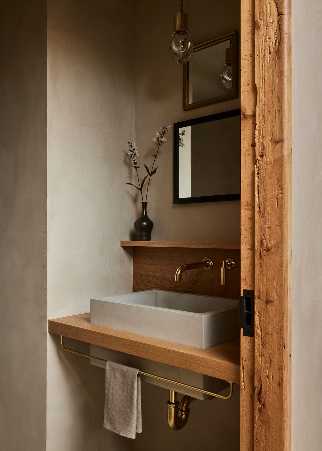 19 Minimalist Bathroom Ideas That Prove That Less Is More | Architectural Digest