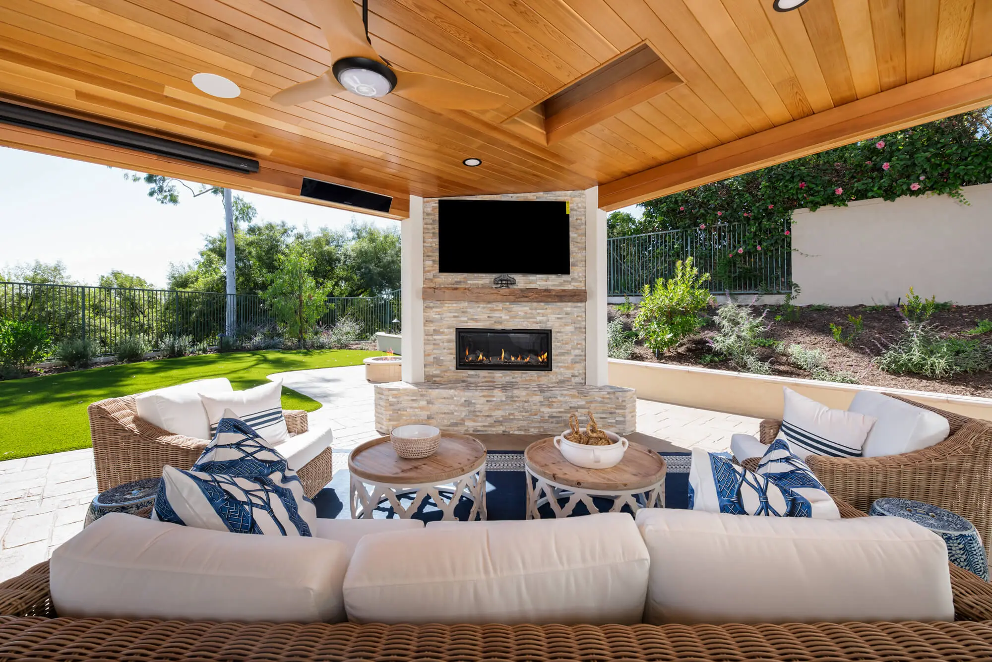 20 Backyard Entertainment Area Ideas to Spice Up Your Outdoor Experience | Sea Pointe