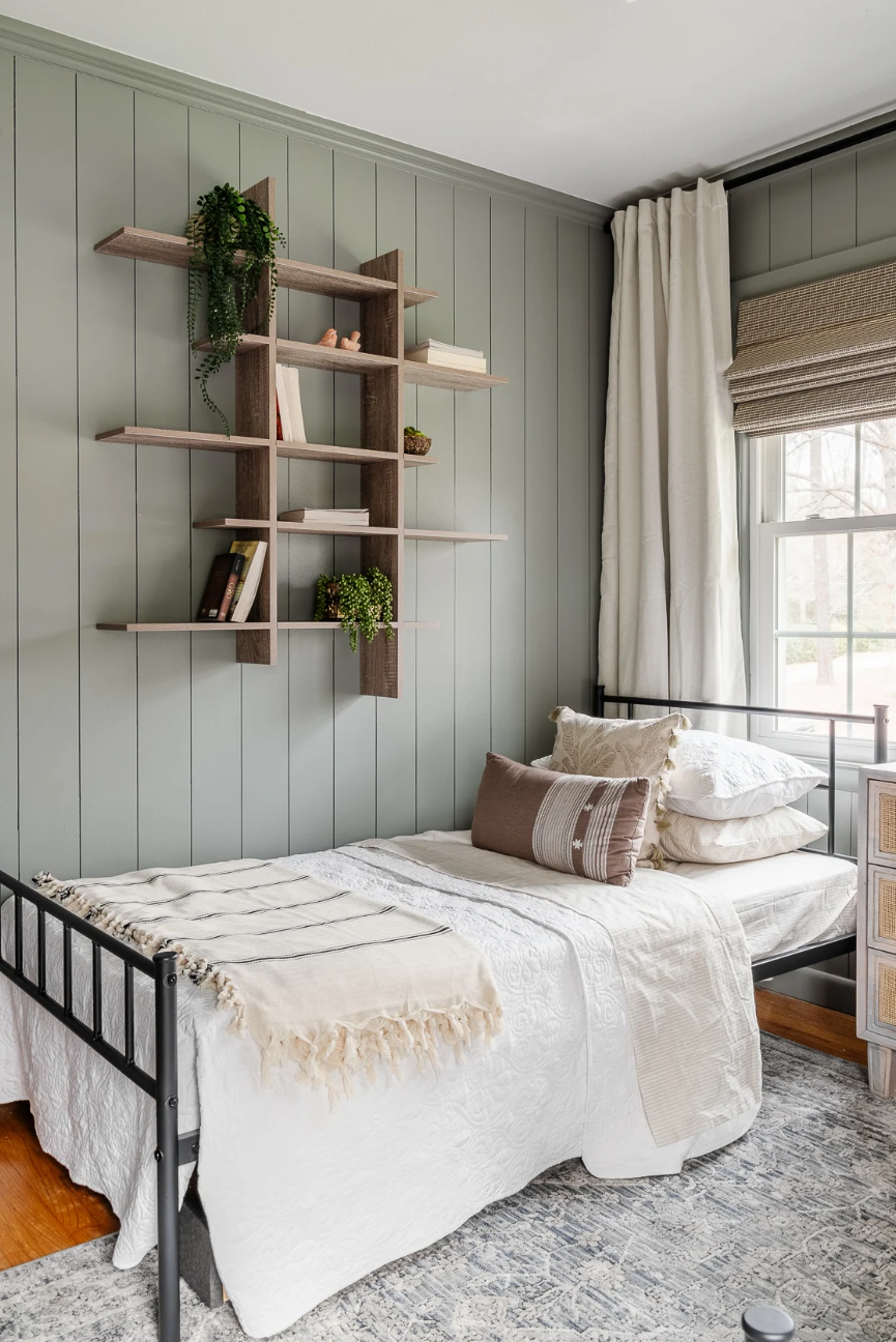 20 Sage Green Bedroom Ideas for a Dreamy Retreat