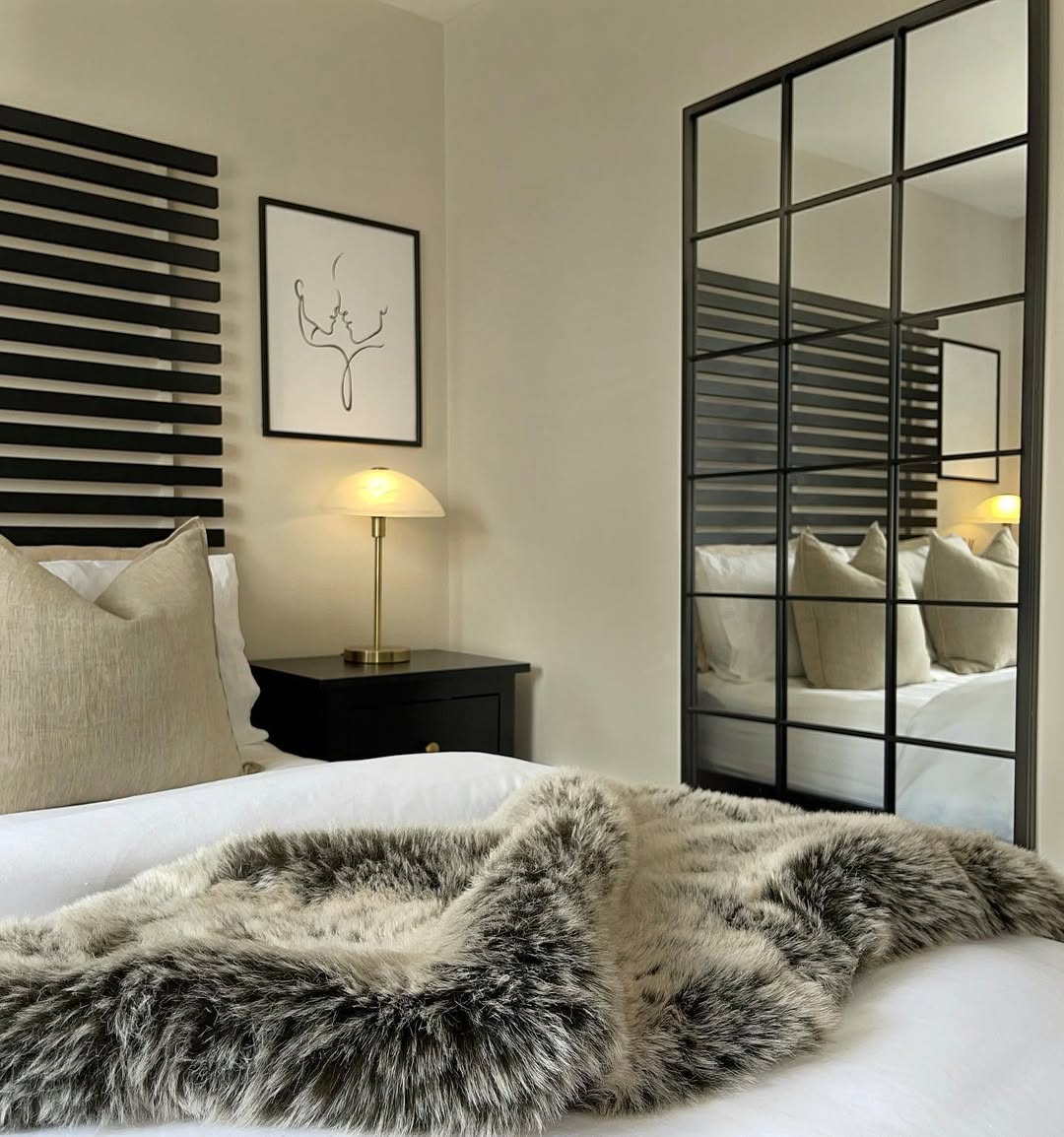 26 Black And Beige Bedroom Ideas for 2026 The Quiet Luxury Palette Modern Bedrooms Love