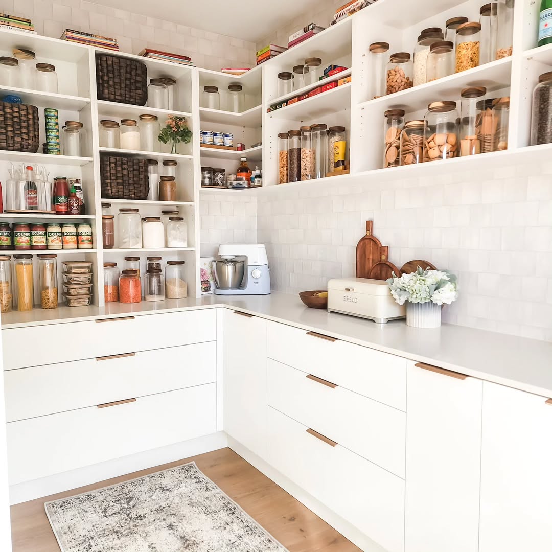 28 Kitchen Pantry Organization Ideas 2026 Hidden in the Most Efficient Homes