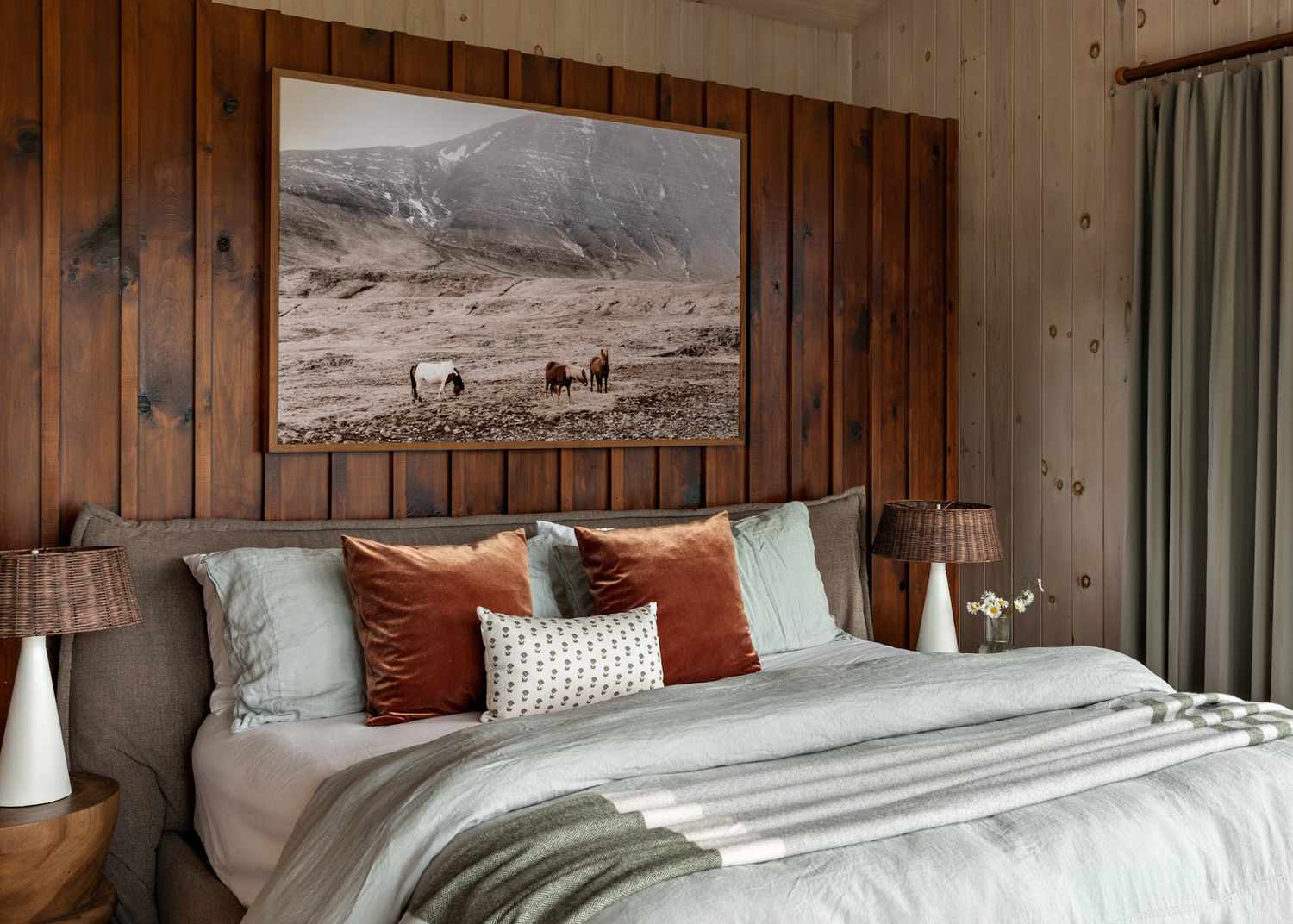40 Earthy Bedroom Ideas You'll Love Waking Up To