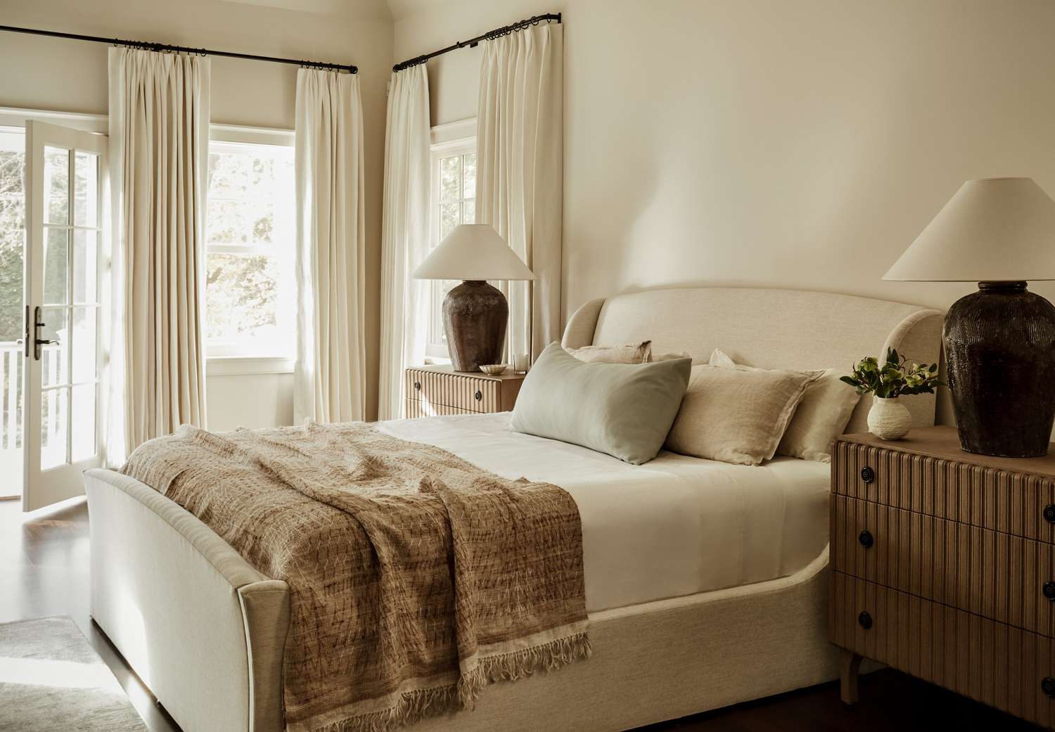 40 Earthy Bedroom Ideas You'll Love Waking Up To