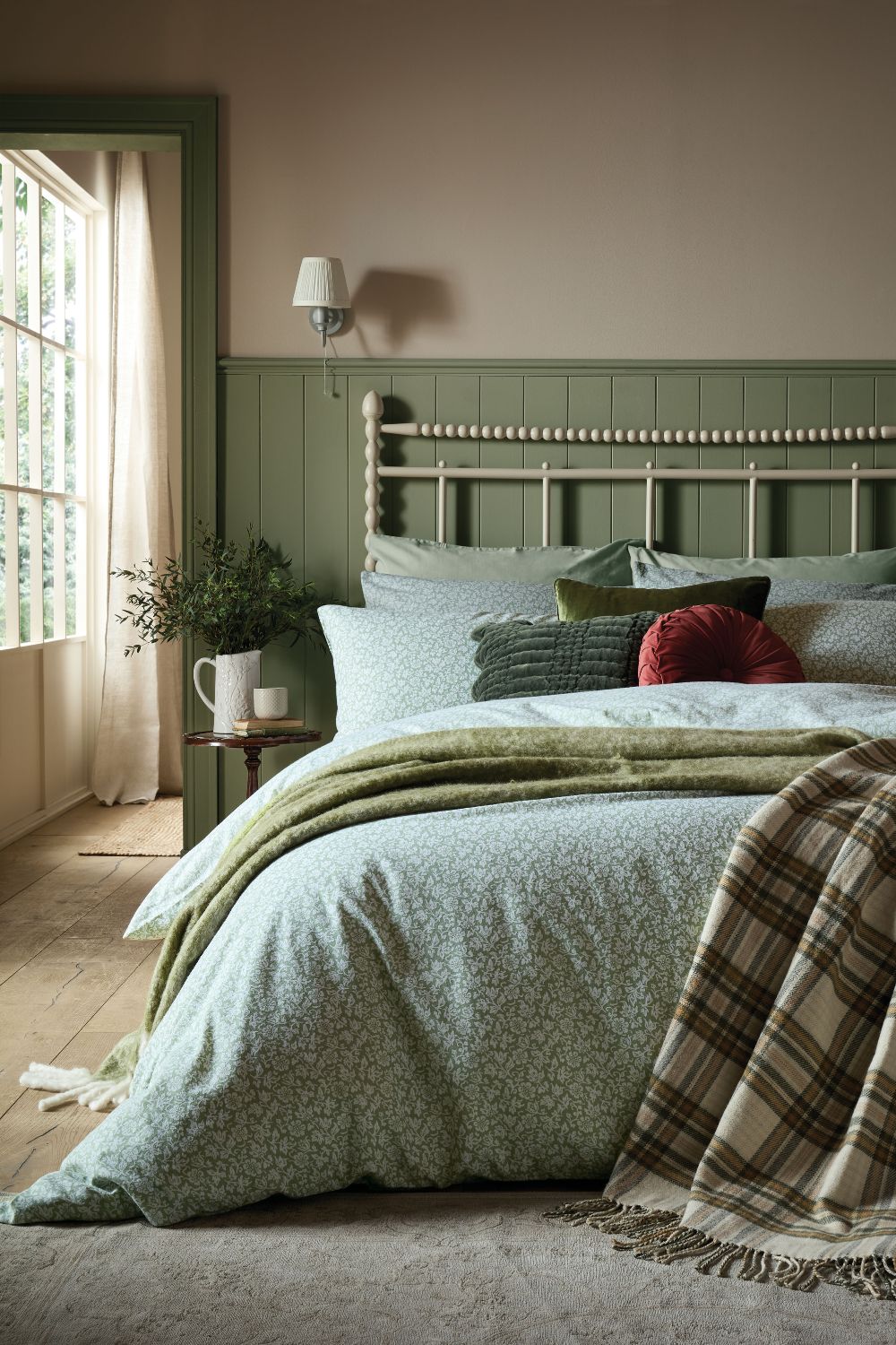 45 Warm Earthy Bedroom Ideas for a Natural, Cosy Retreat - Love Chic Living