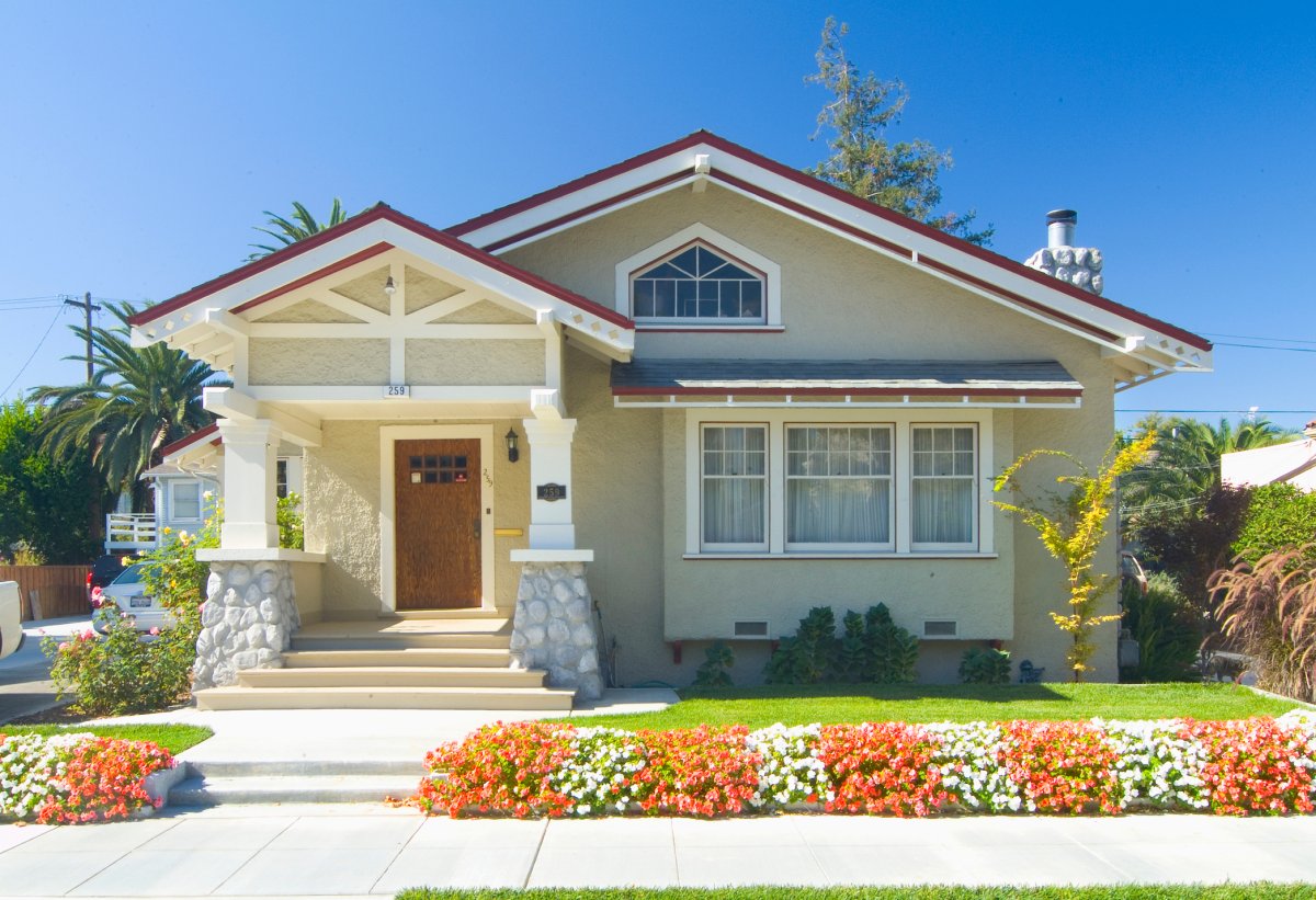 5 Craftsman Curb Appeal Ideas That Aren't Just for Bungalows