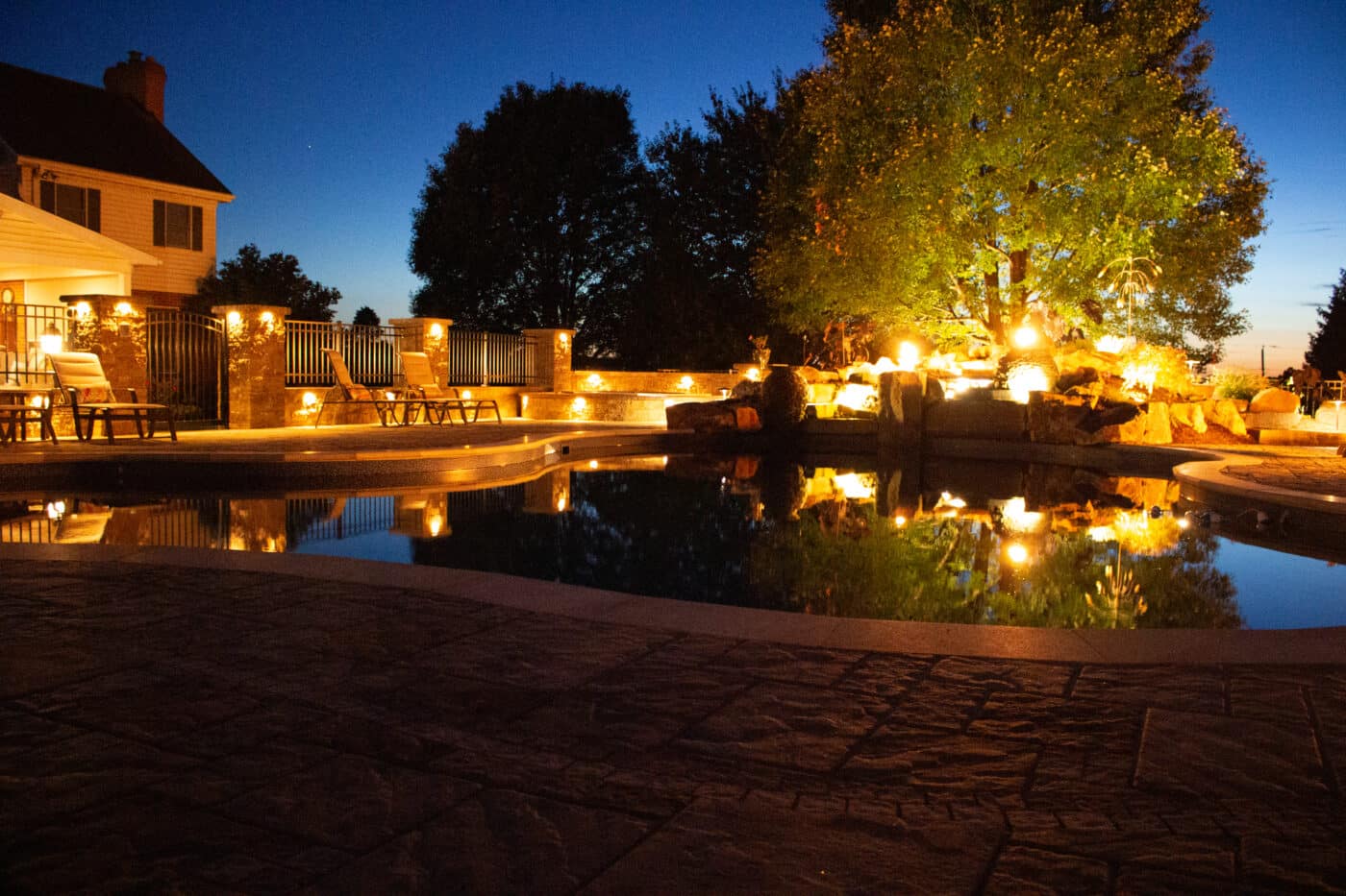 5 Outdoor Accent Lighting Ideas - Willow Gates Landscaping