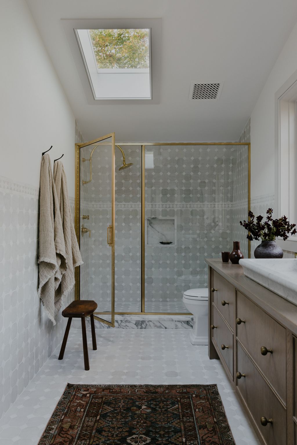 52 Refreshing Shower Tile Ideas to Wake Up Your Bathroom | Architectural Digest