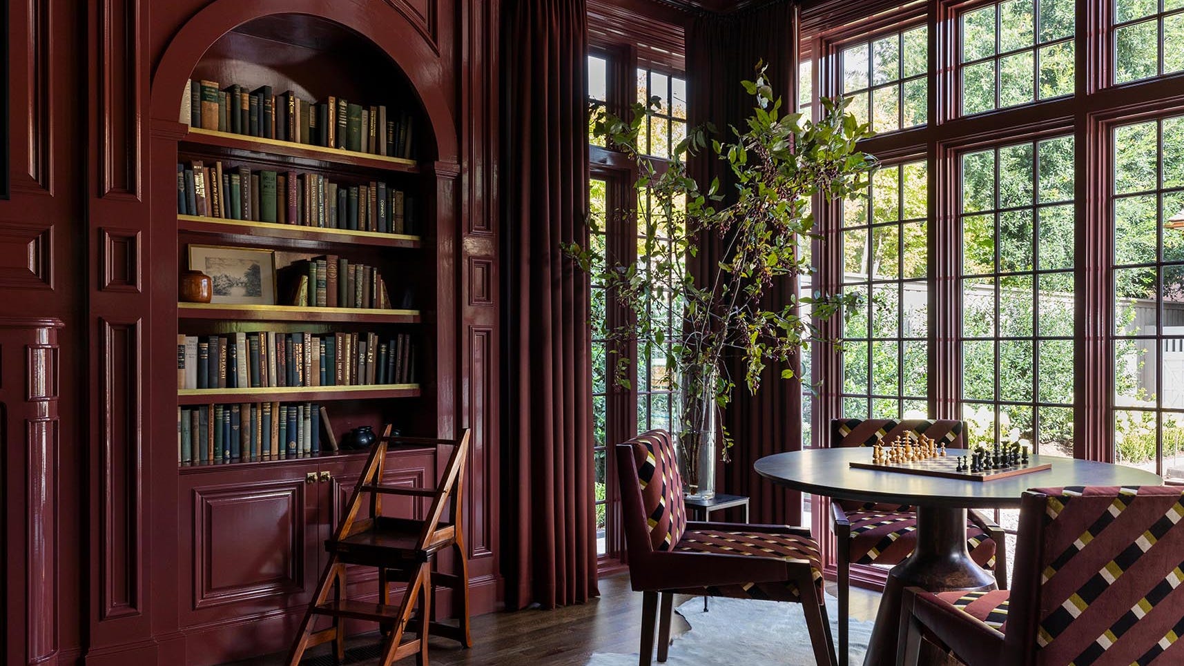 7 Home Library Decorating Ideas