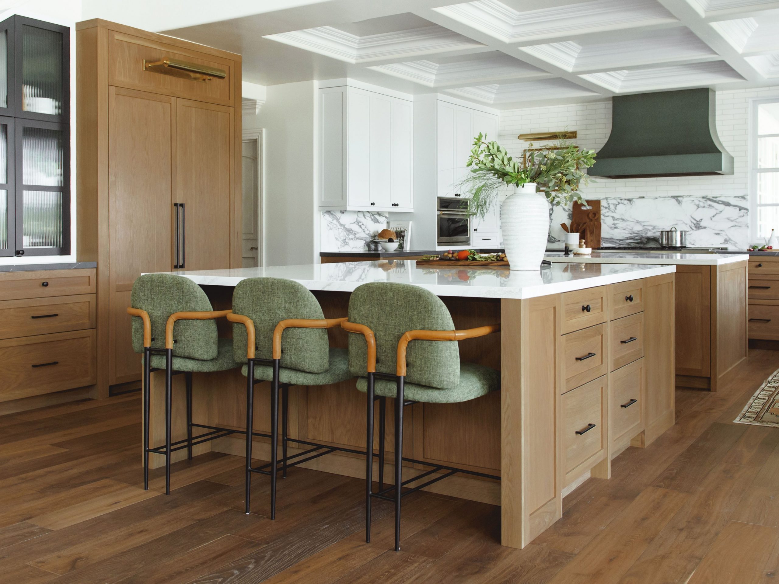 73 Kitchen Island Ideas to Elegantly Anchor the Heart of Your Home | Architectural Digest