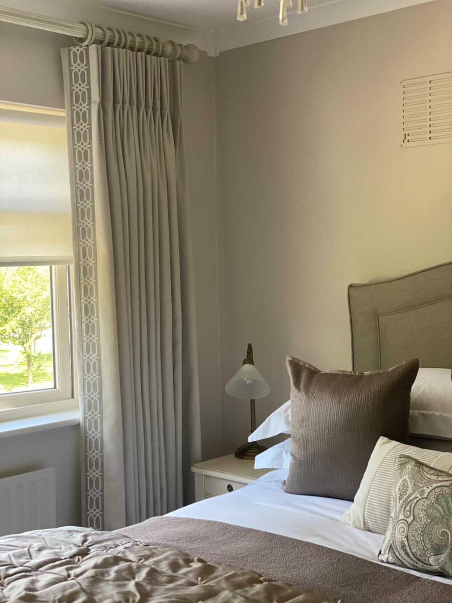 A chic style for neutral bedrooms