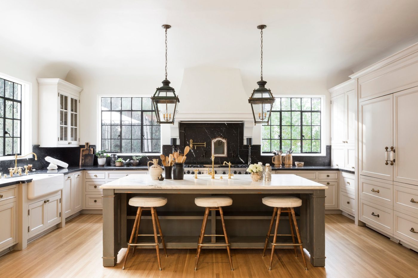 A modern French farmhouse kitchen - Petite Haus