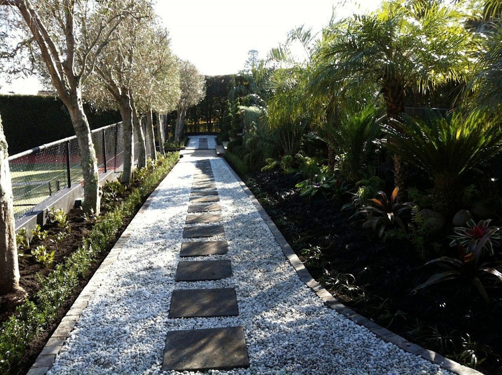Arctic White Pebbles Large (14-22mm) – Gardenmakers Landscape Supplies