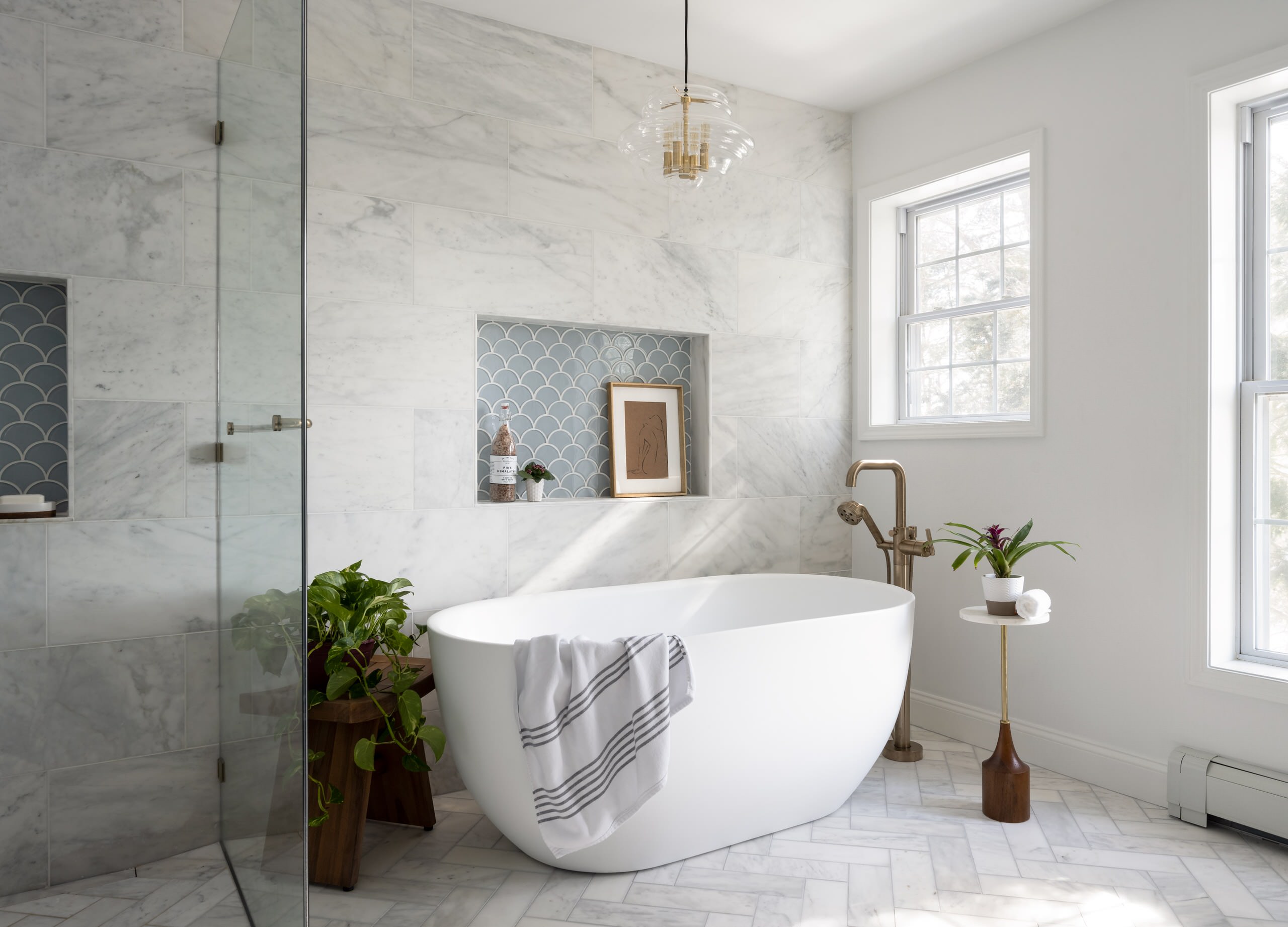 Bathroom of the Week: Spa Feel With Marble and an Airy Layout