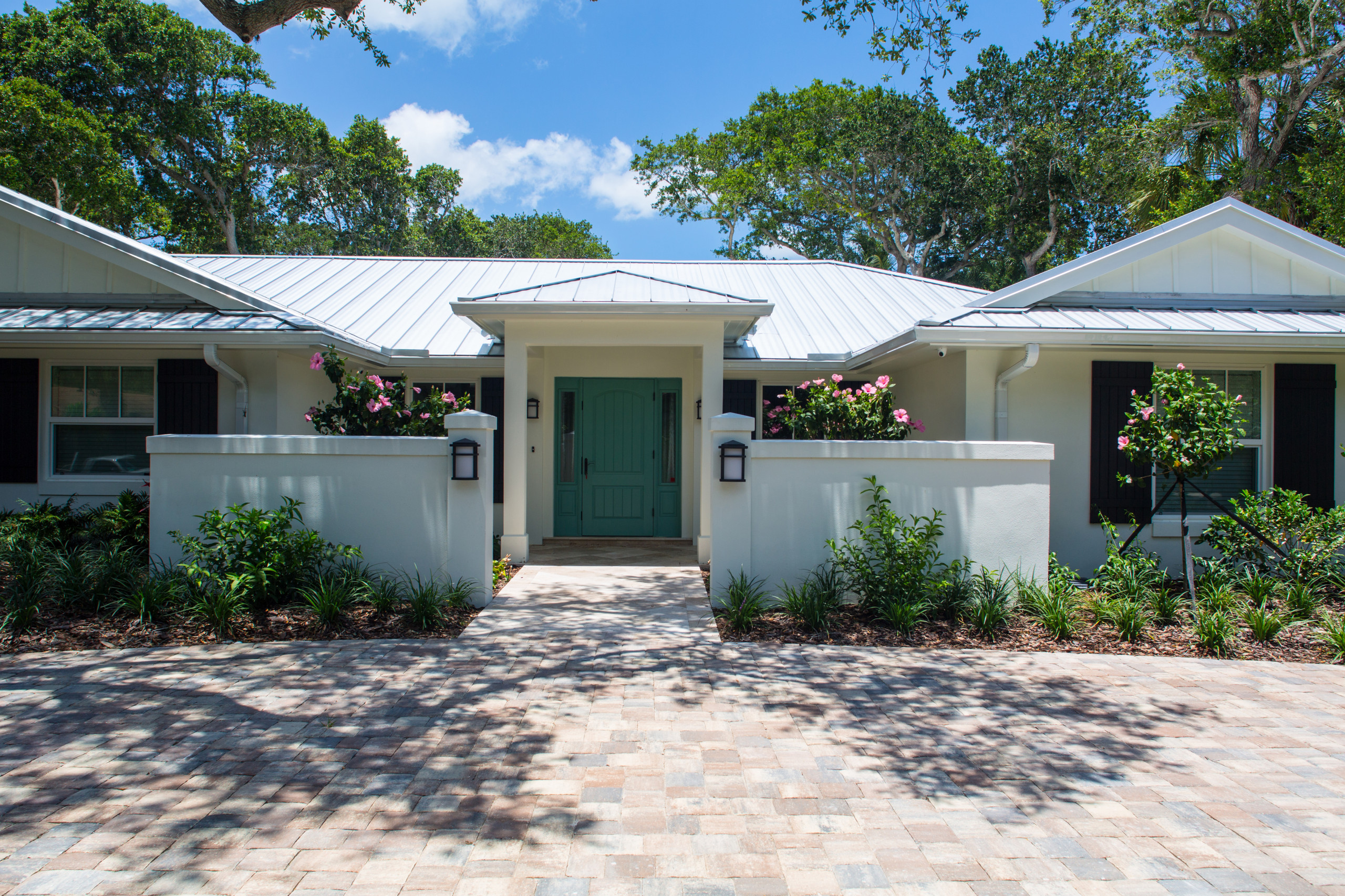 Bungalow Exterior - Photos & Ideas | Houzz