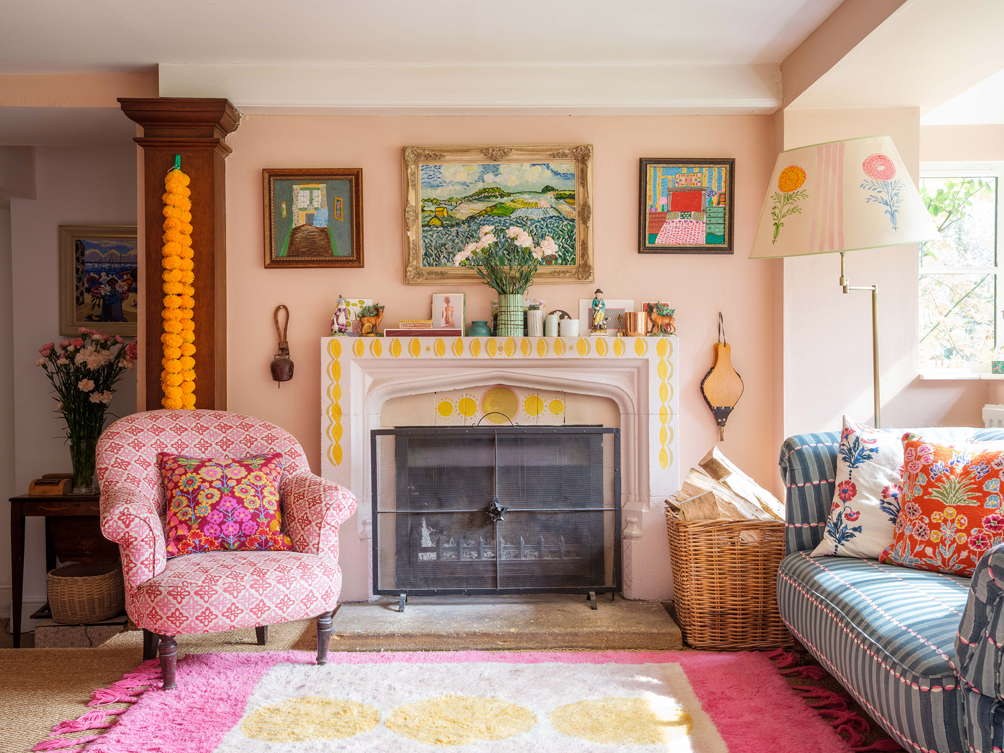Colorful living room ideas: 10 vibrant, characterful schemes | Homes and Gardens
