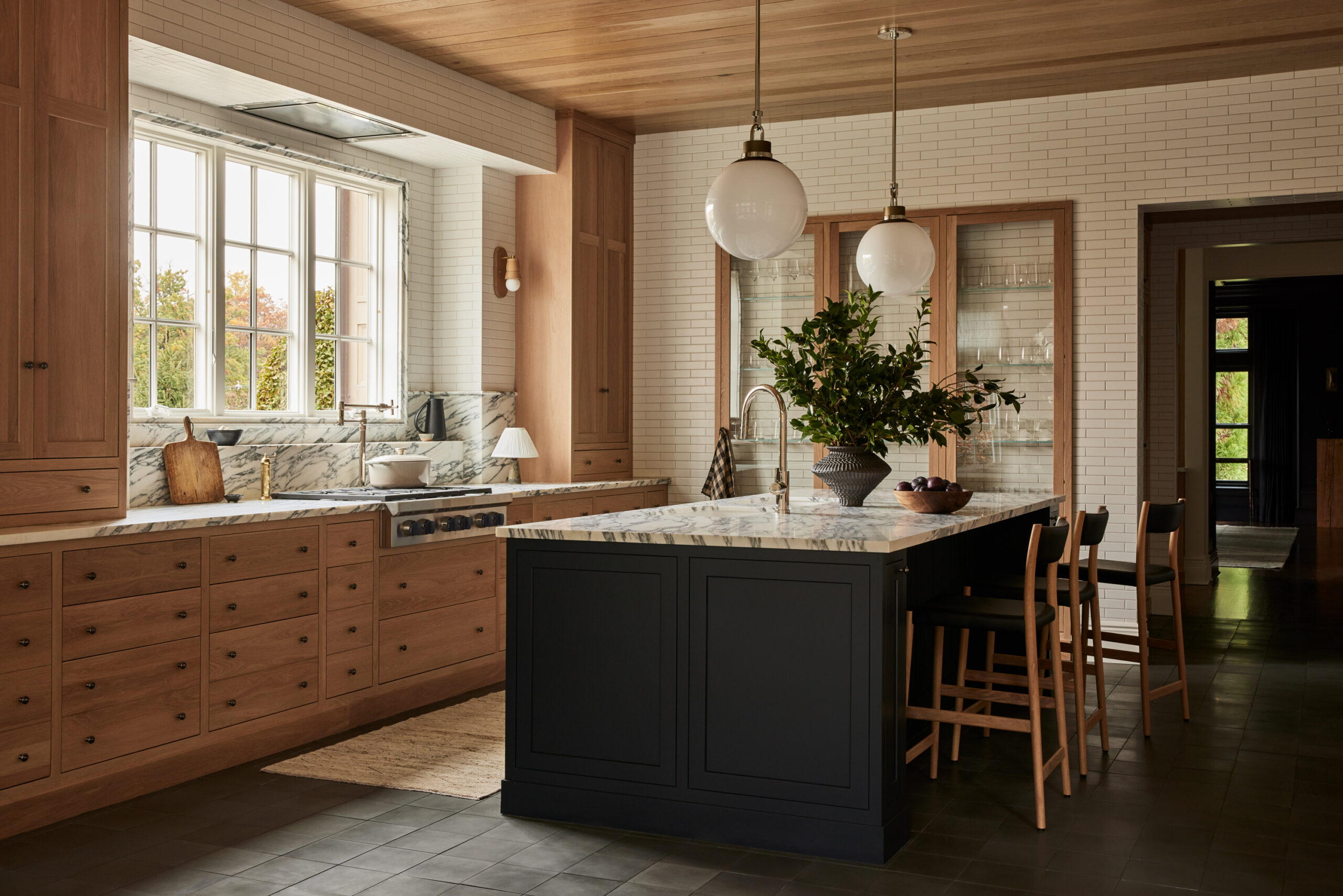 Cozy Country to Modern Farmhouse Kitchen - haven-studios.com