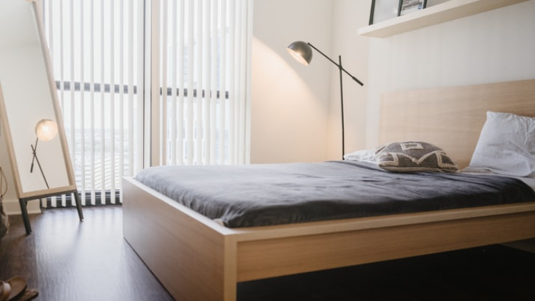 Creating a Minimalist Bedroom Design in 3 Easy Steps with Room Inspo Examples Provided