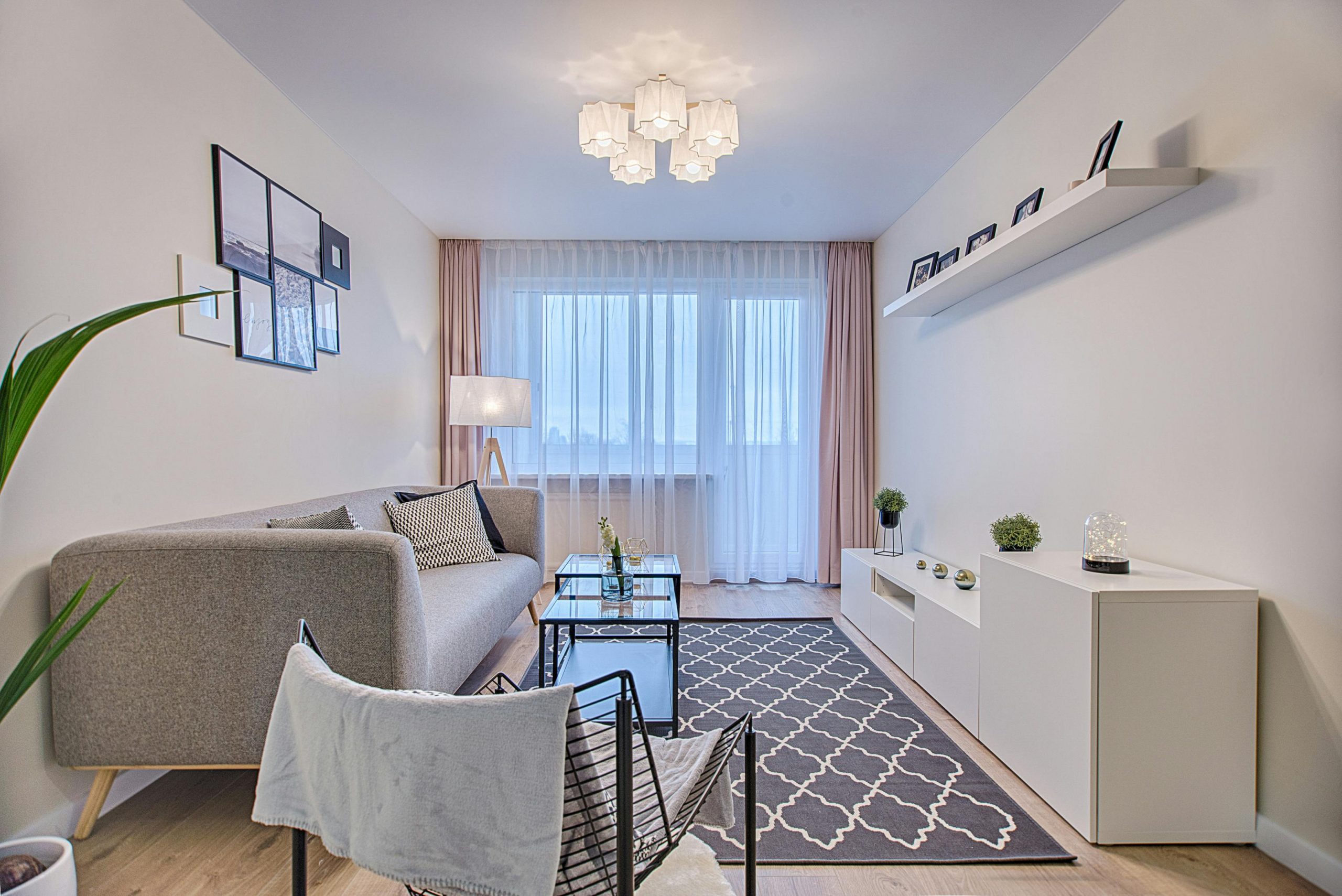 Elegant modern living room in Vilnius featuring contemporary furniture and decor.