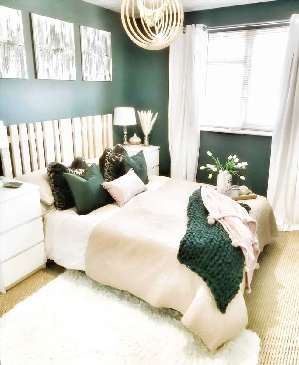 Fresh and Inviting Green Bedroom Decor Ideas