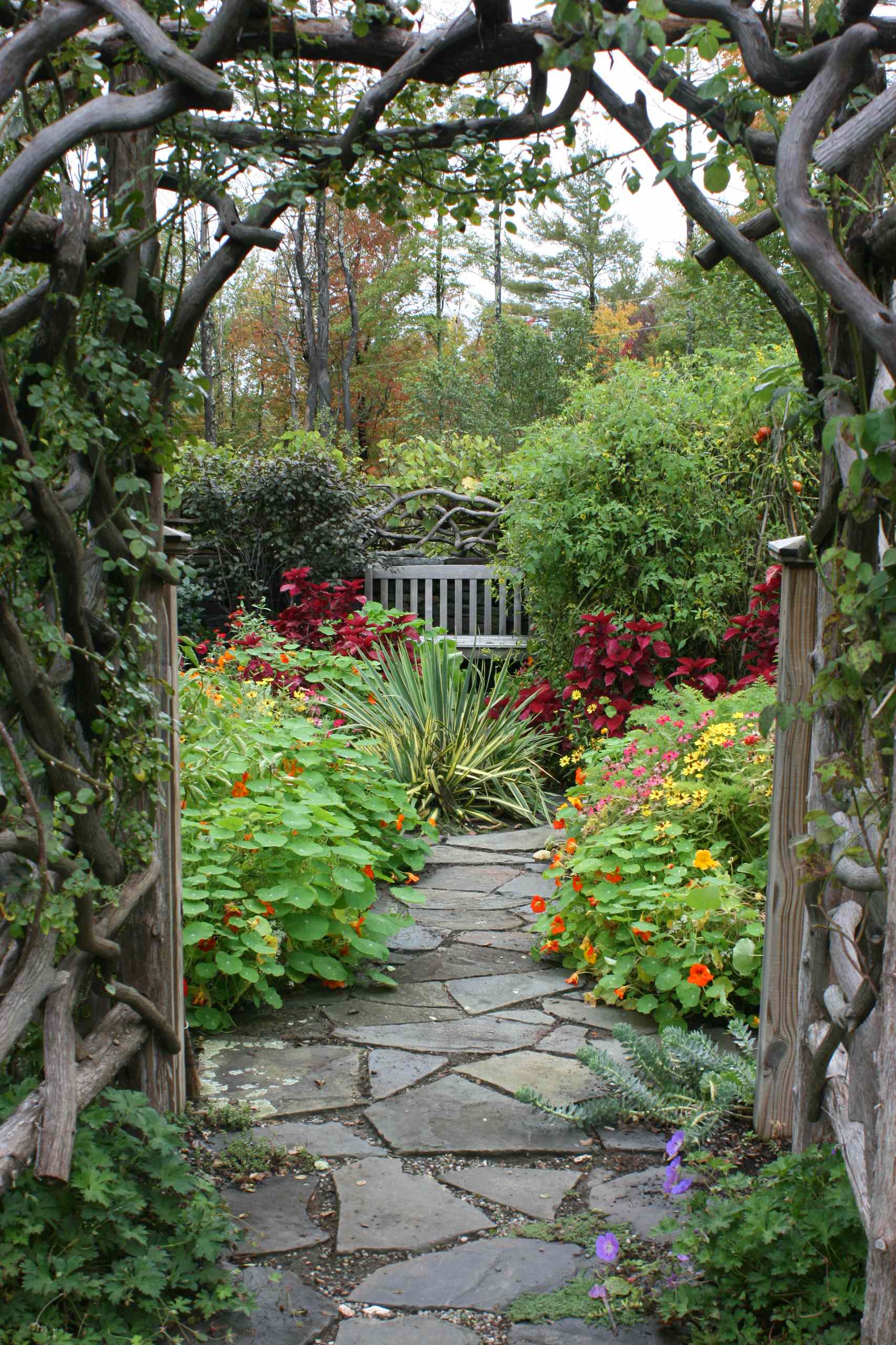 Gardens: Secret Gardens That Add a Touch of Magic | Houzz UK