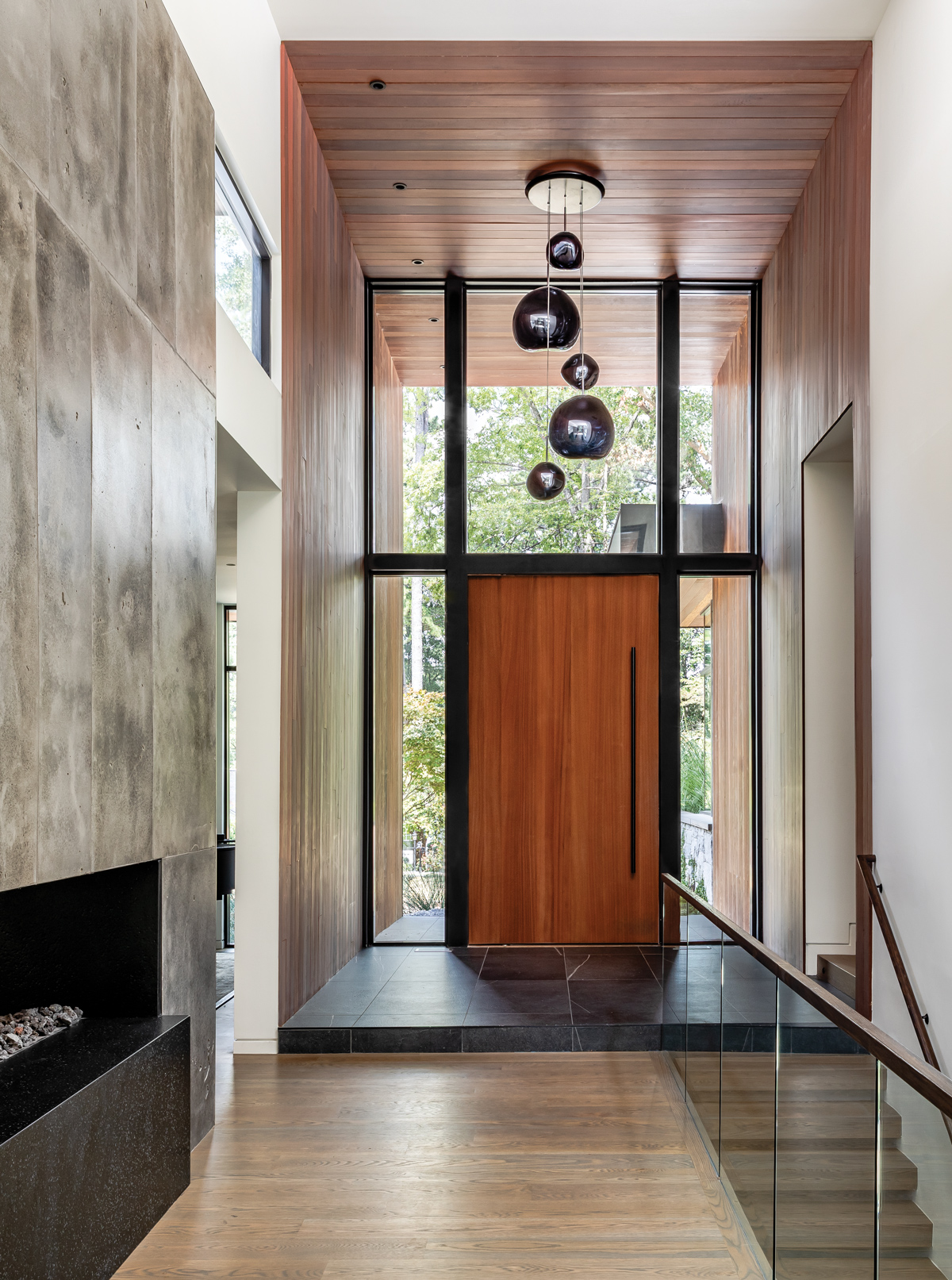 Glass walls and pocket gardens blur the lines between inside and outside in this Buckhead home - Atlanta Magazine