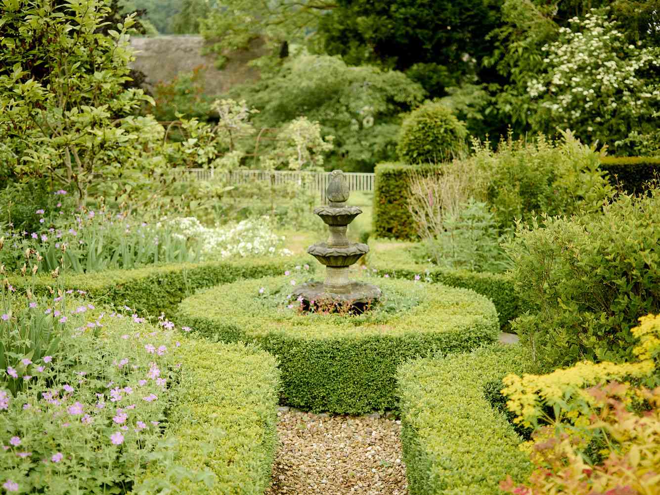 How to Create a Secret Garden Right in Your Own Backyard